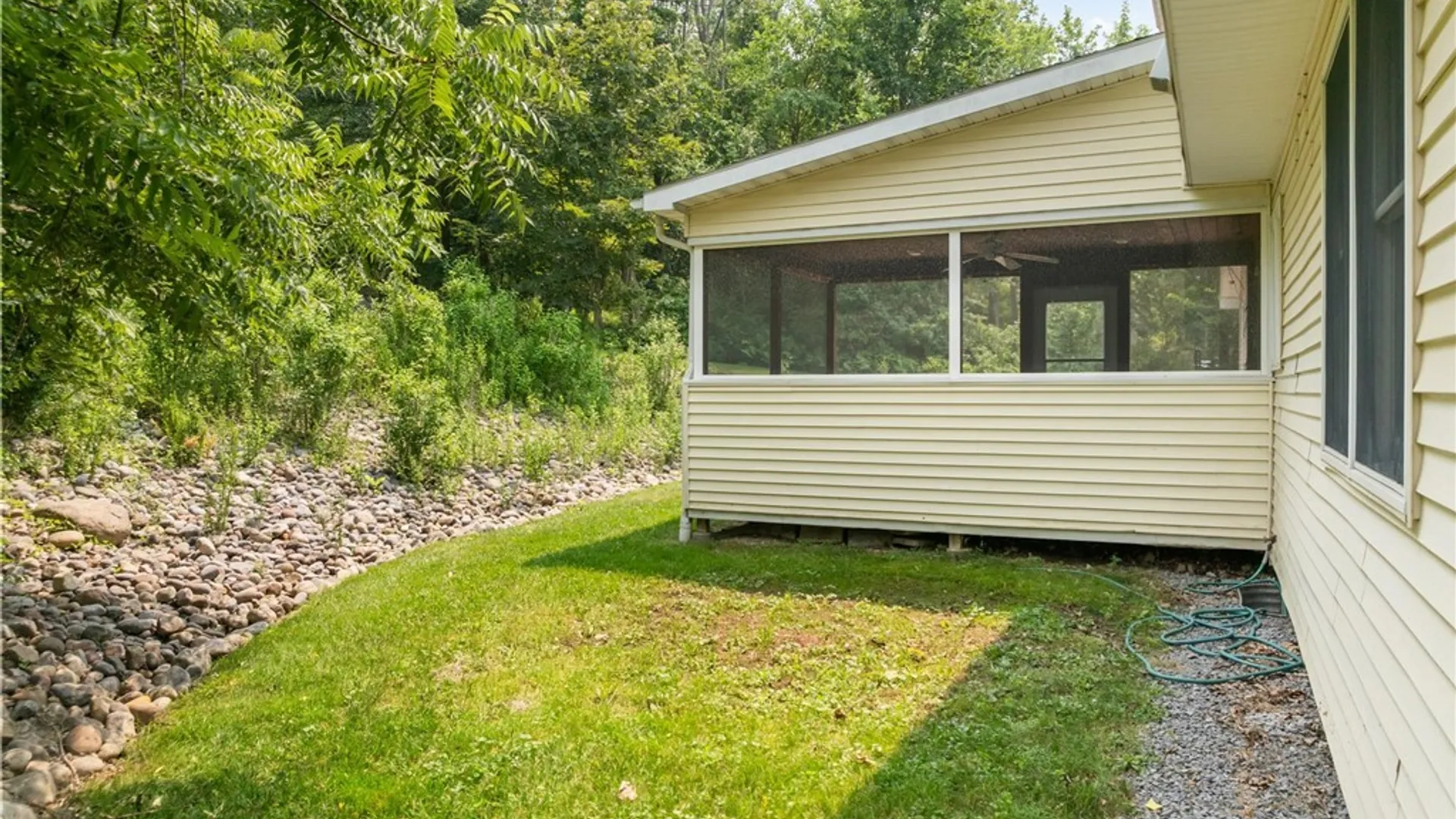 Property at 1 Butternut Road, New Hartford, NY 13413 44
