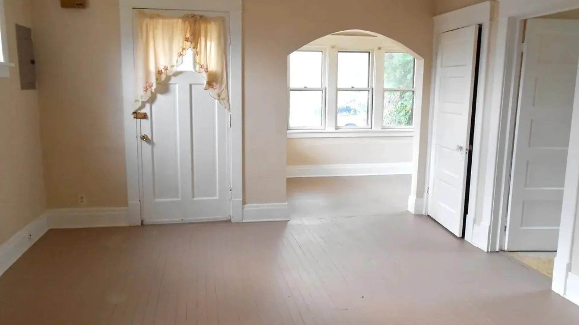 Property at 40 Edgewood Place, Lackawanna, NY 14218 4