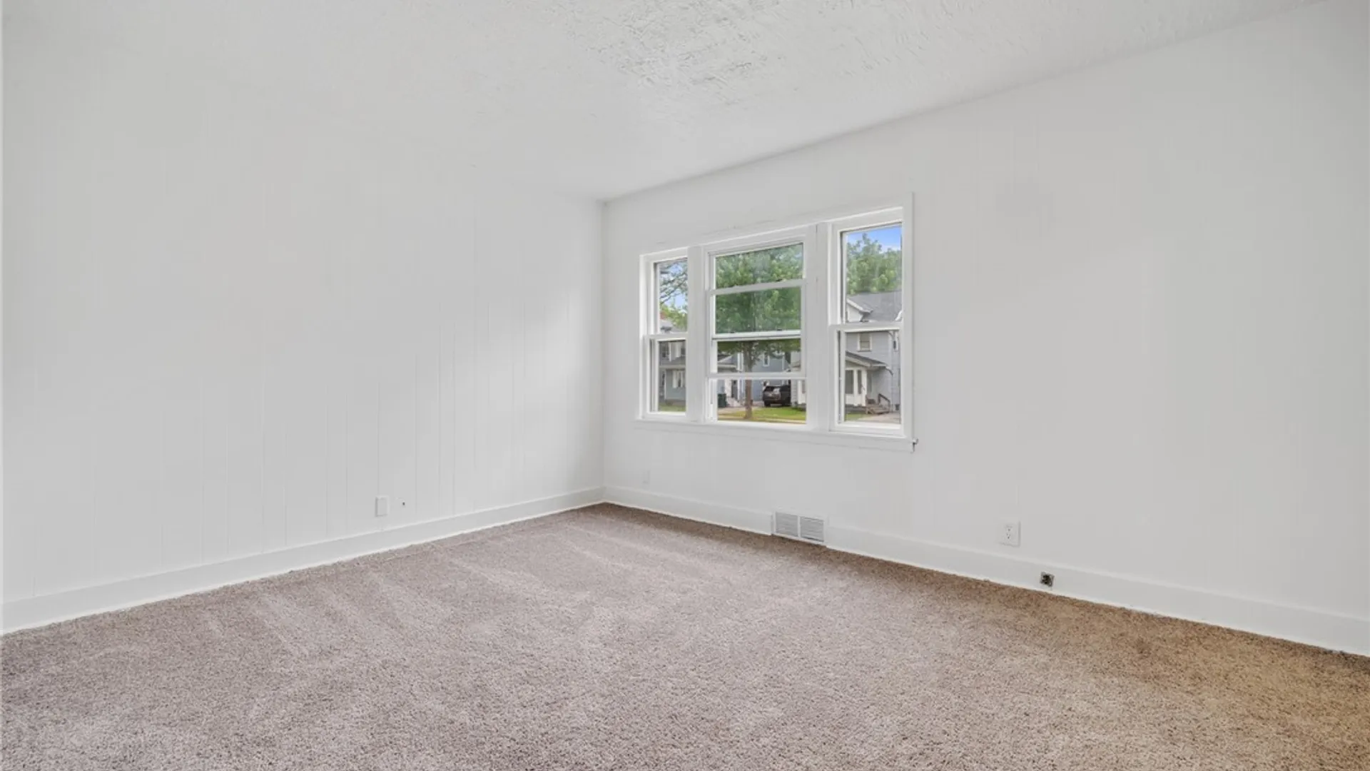 Property at 639 Ridgeway Avenue, Rochester, NY 14615 7