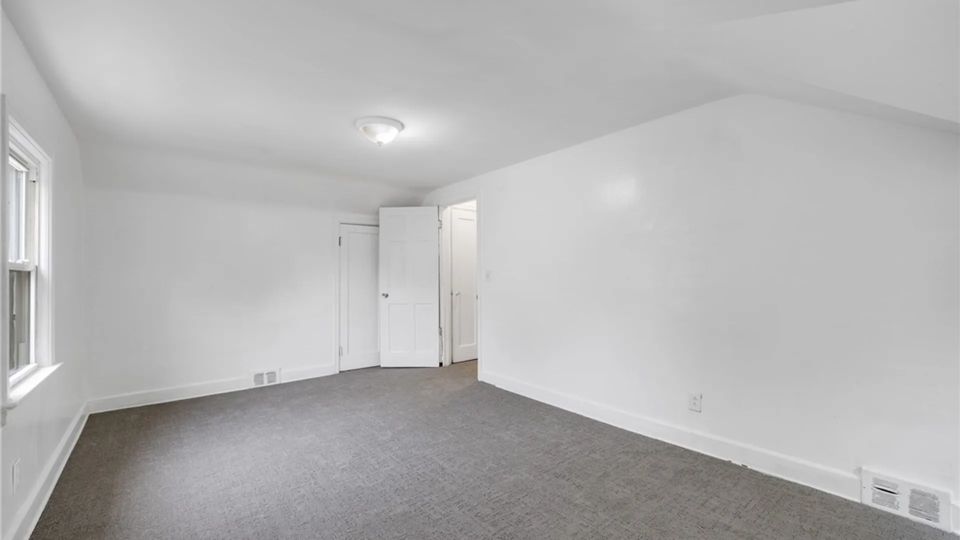 Property at 19 Dorbeth Road, Rochester, NY 14621 15