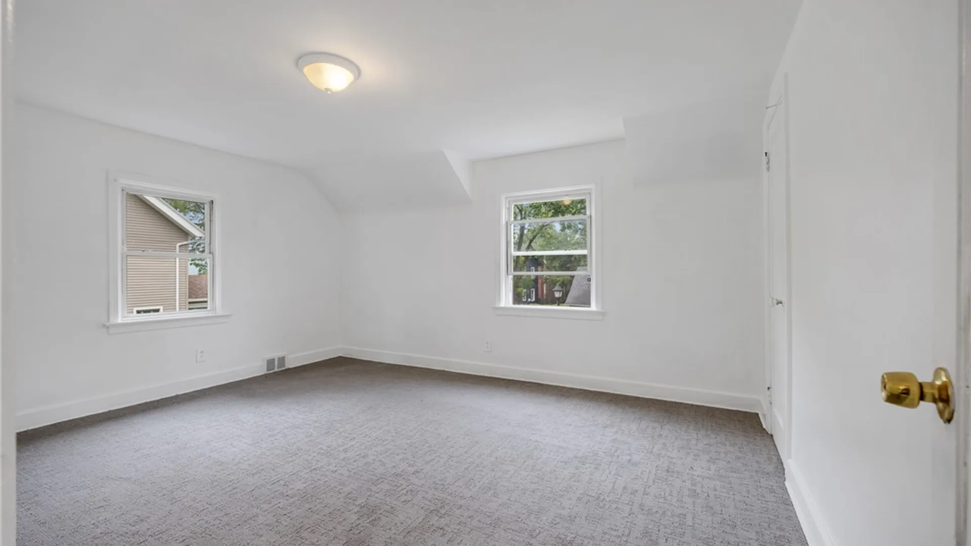 Property at 19 Dorbeth Road, Rochester, NY 14621 17