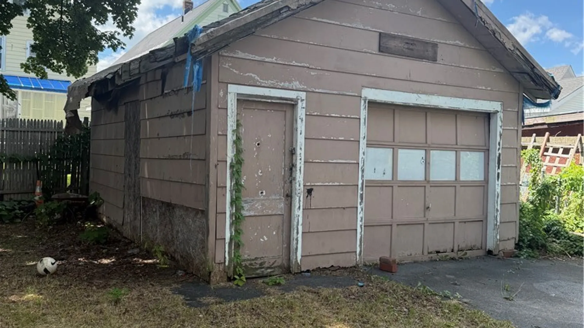 Property at 922 Elizabeth Street, Utica, NY 13501 4
