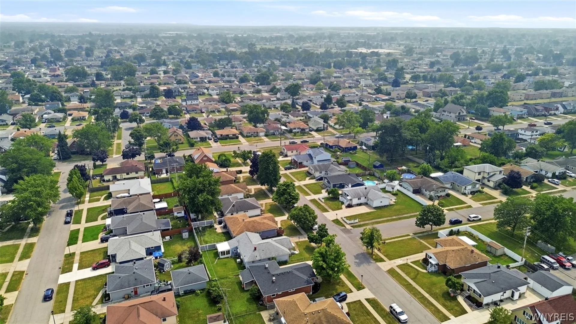 Property at 29 Bay Lane, Cheektowaga, NY 14225 27