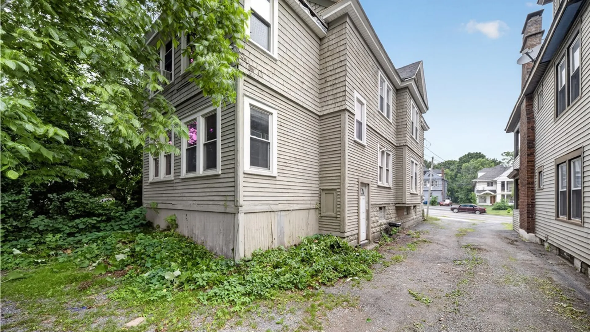 Property at 2410 E Genesee Street, Syracuse, NY 13210 24