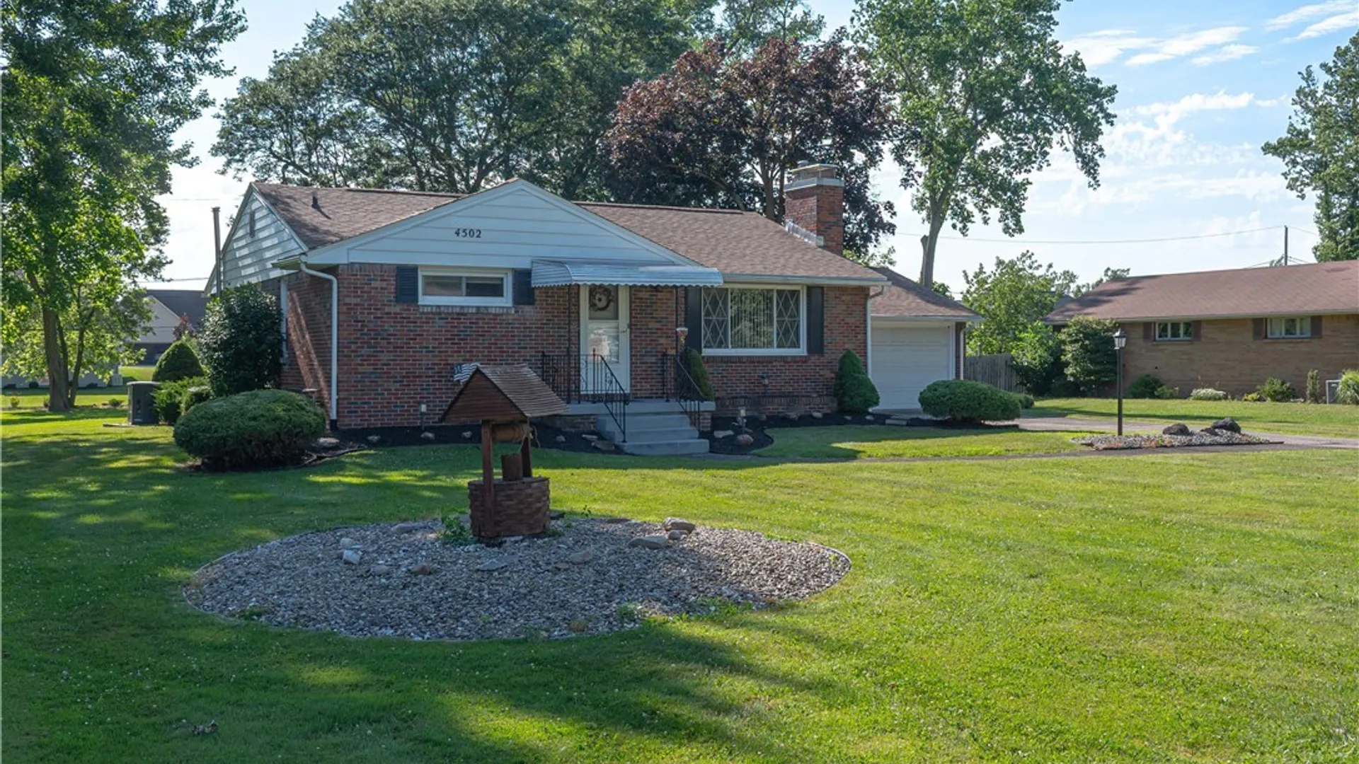 Property at 4502 Gentwood Drive, Clarence, NY 14221 4