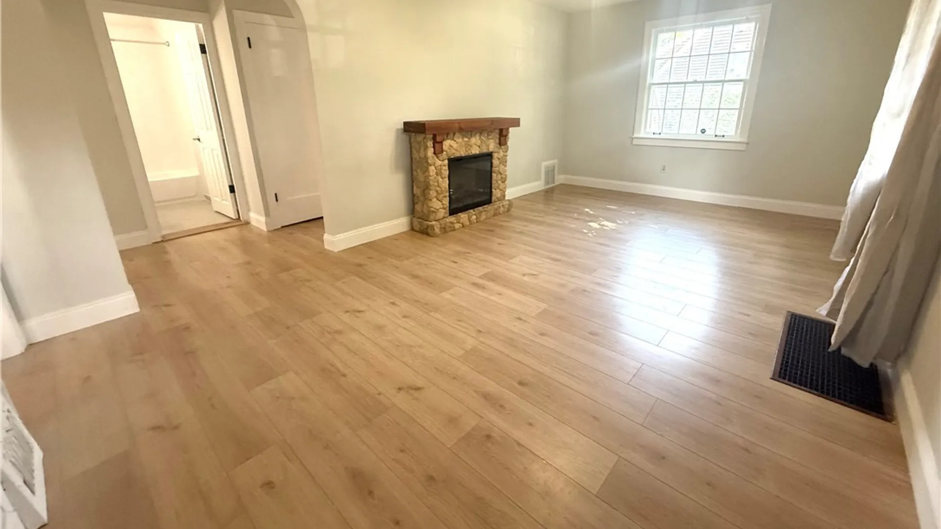Property at 3 Marks Place, New Hartford, NY 13413 14