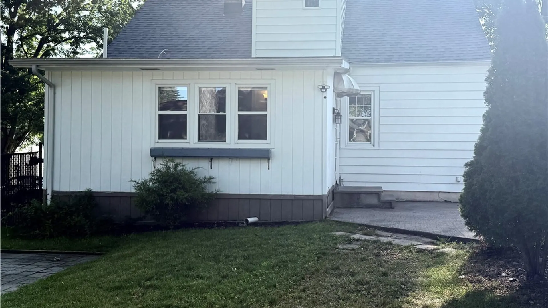 Property at 3 Marks Place, New Hartford, NY 13413 5