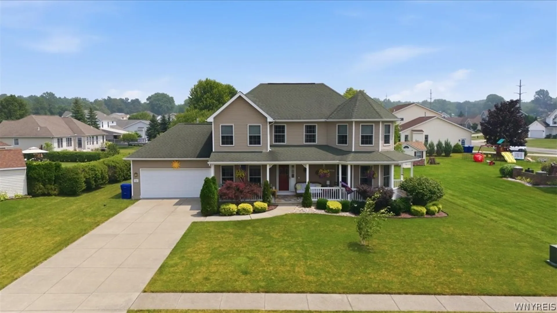 Property at 4687 John Michael, Hamburg, NY 14075 3