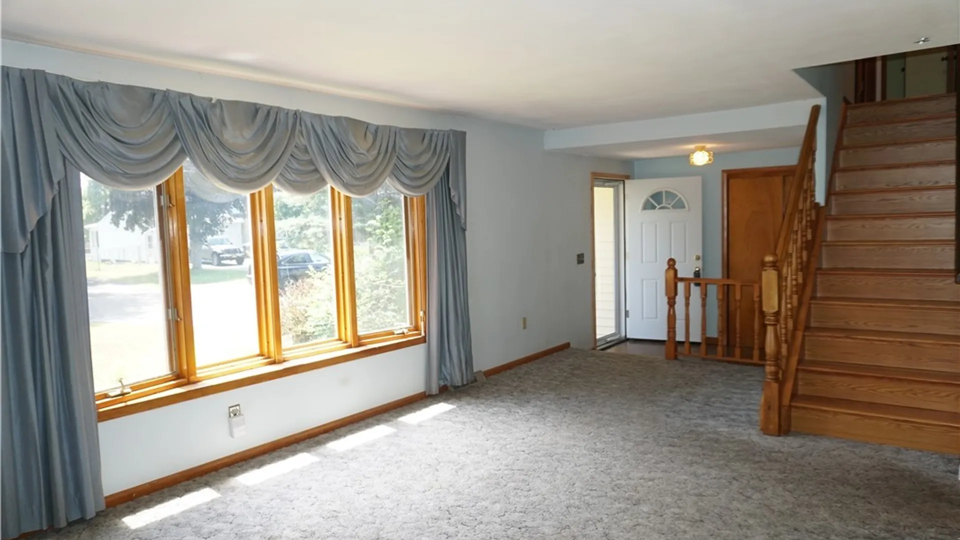 Property at 6189 Ridgecrest Dr, Cicero, NY 13212 5