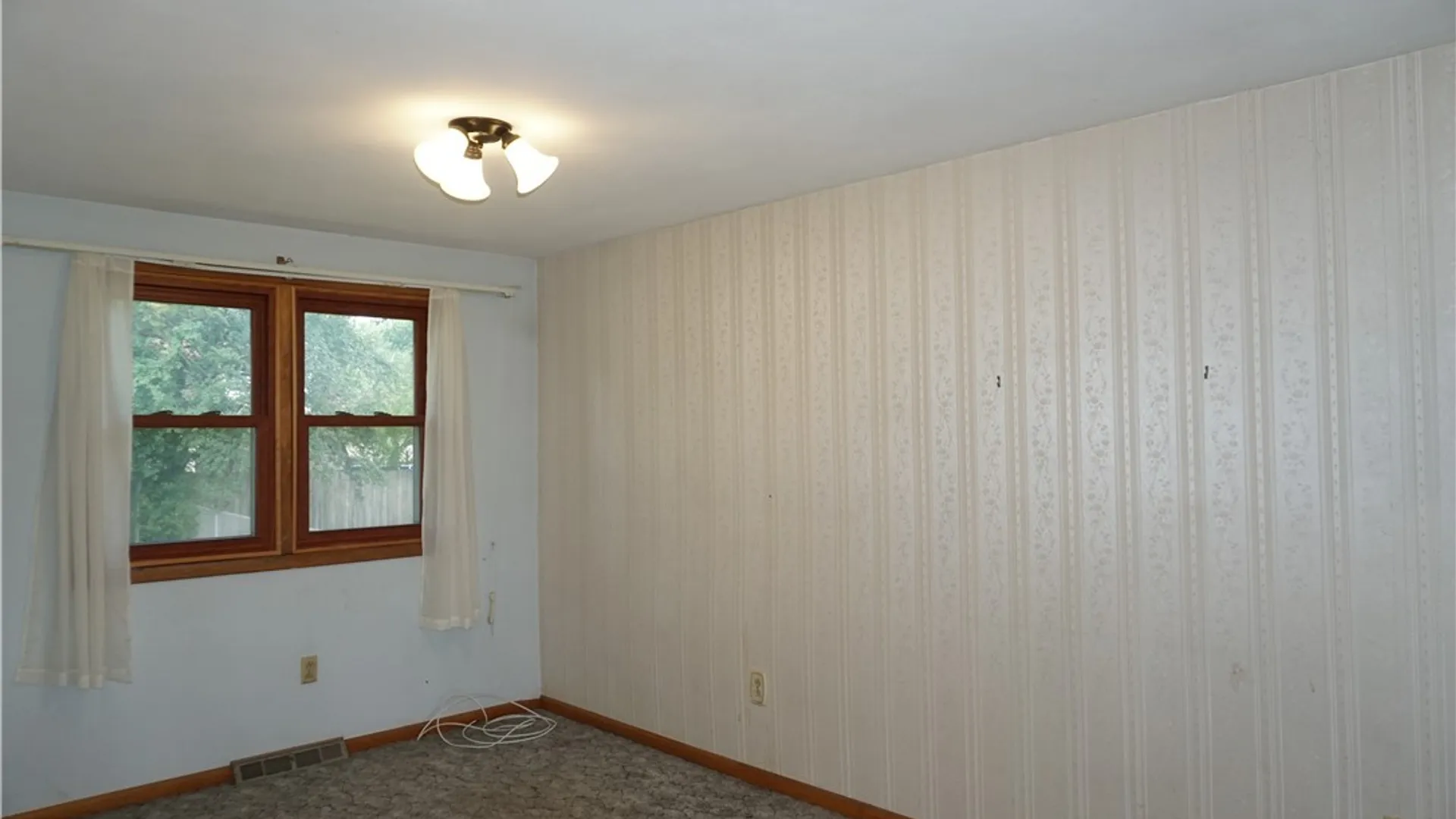 Property at 6189 Ridgecrest Dr, Cicero, NY 13212 8