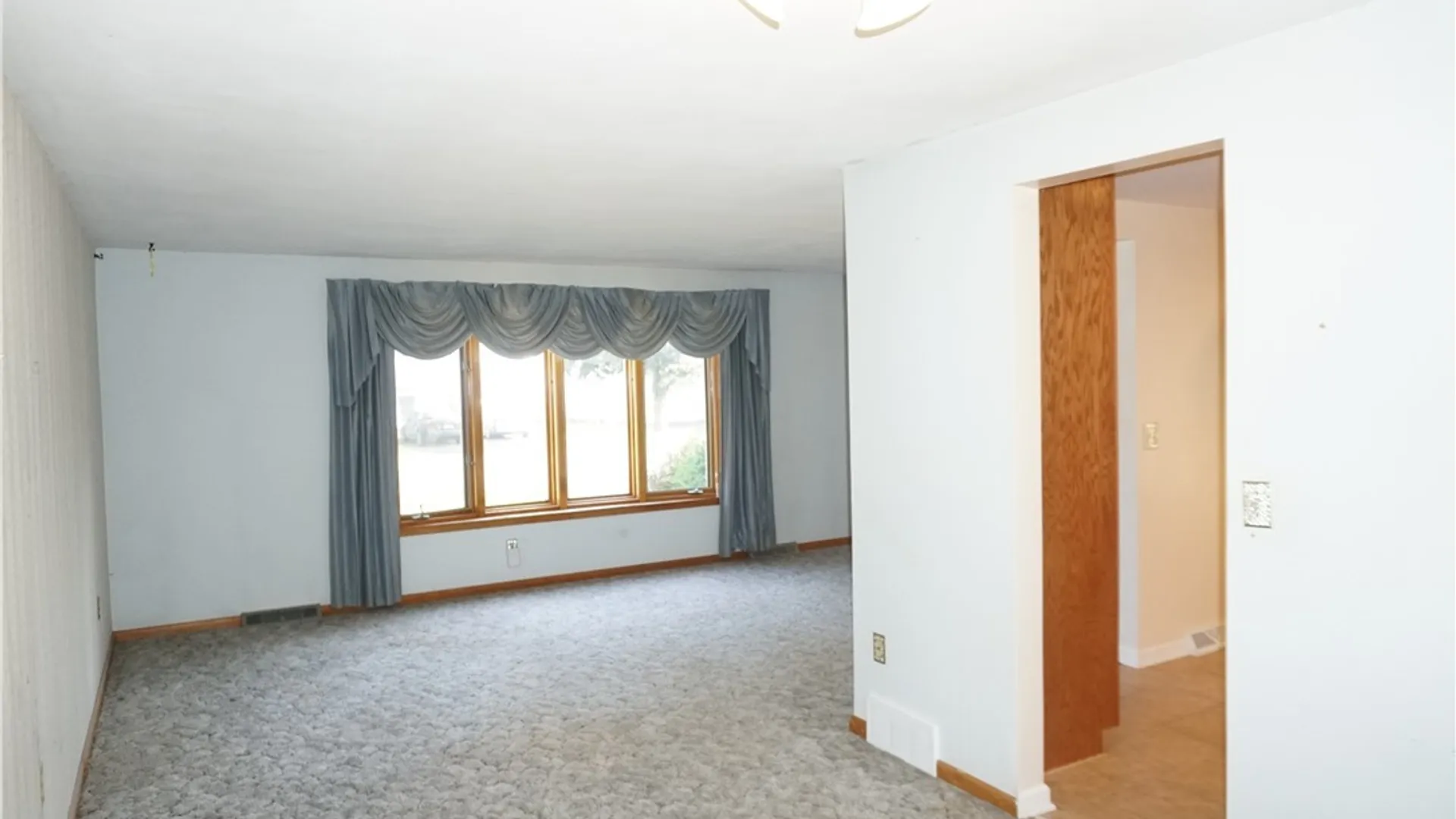 Property at 6189 Ridgecrest Dr, Cicero, NY 13212 9