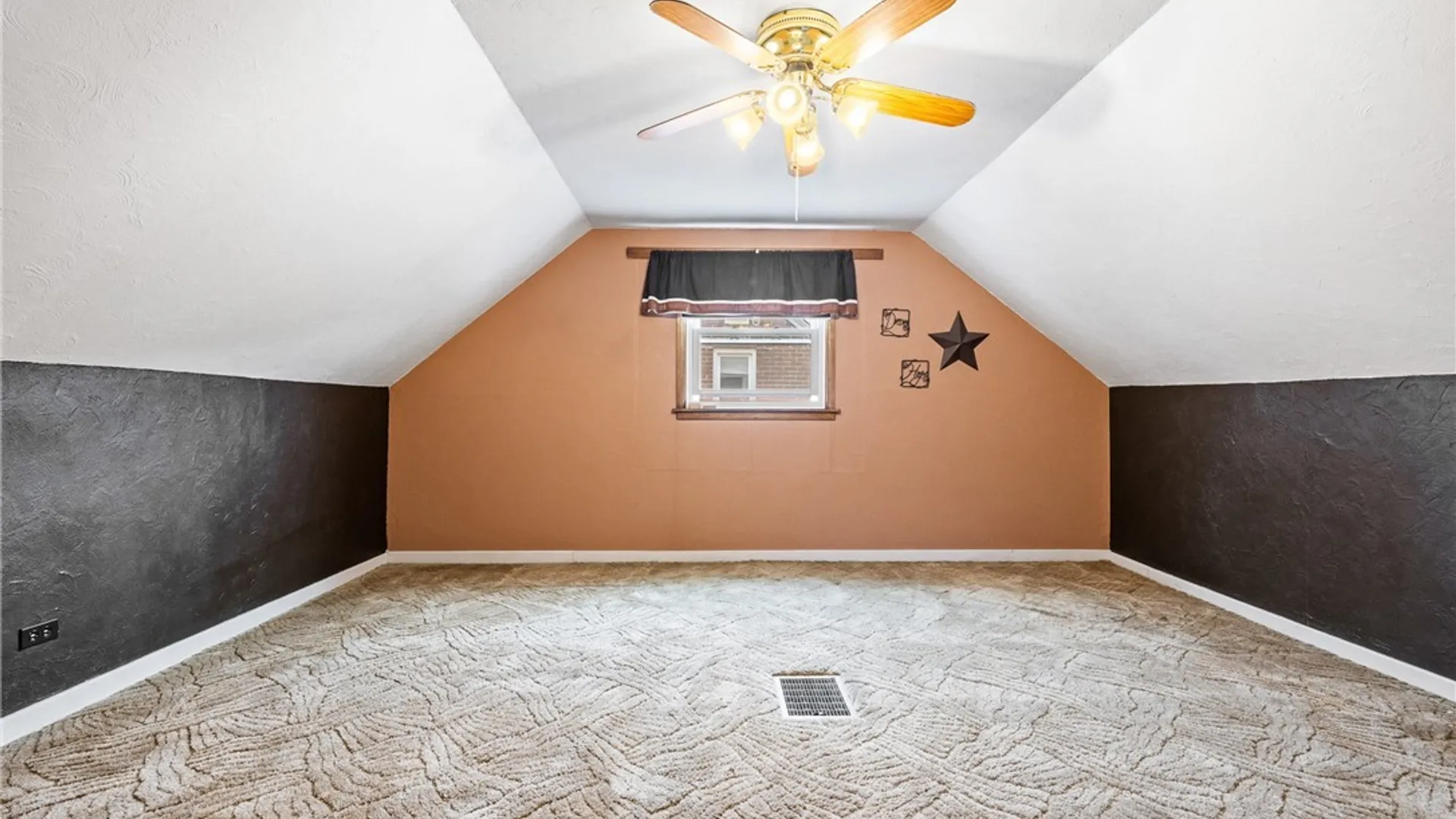 Property at 95 Westland Parkway, Cheektowaga, NY 14225 33