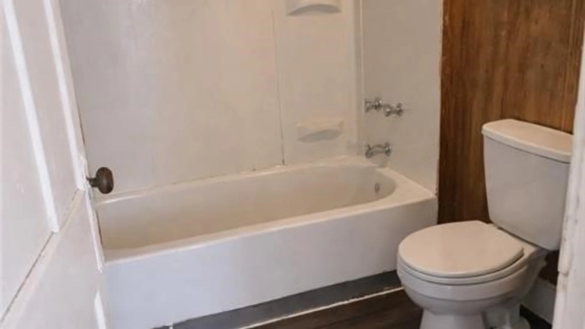 Property at 196 Englewood Avenue, Buffalo, NY 14214 11