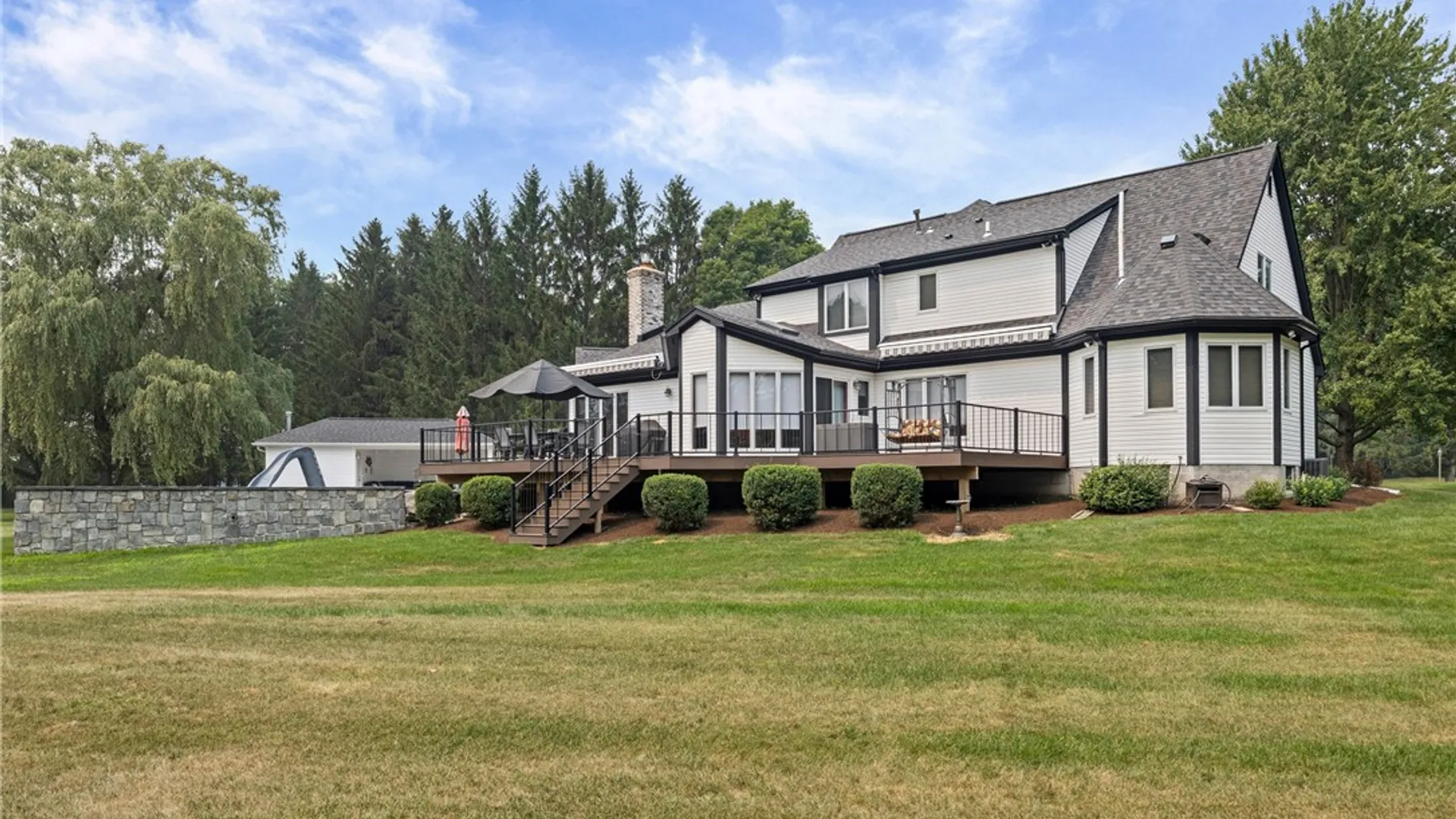 Property at 19 Dixon Woods, Mendon, NY 14472 43