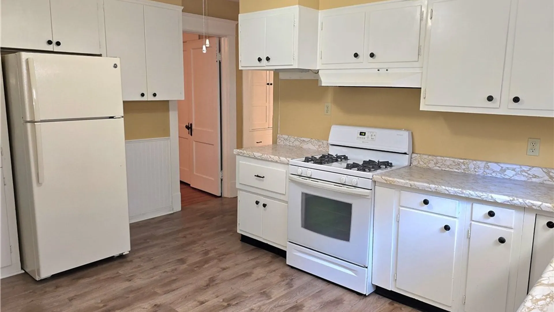 Property at 146 Saranac Avenue, Buffalo, NY 14216 10