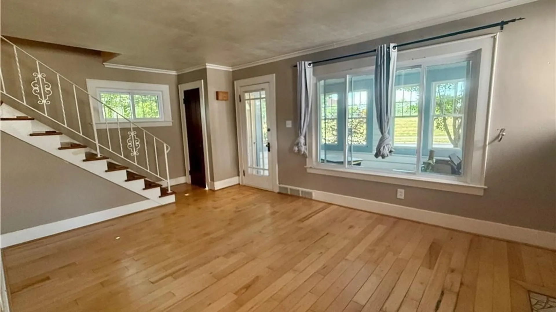 Property at 1038 Sunnycrest Road, Syracuse, NY 13206 30