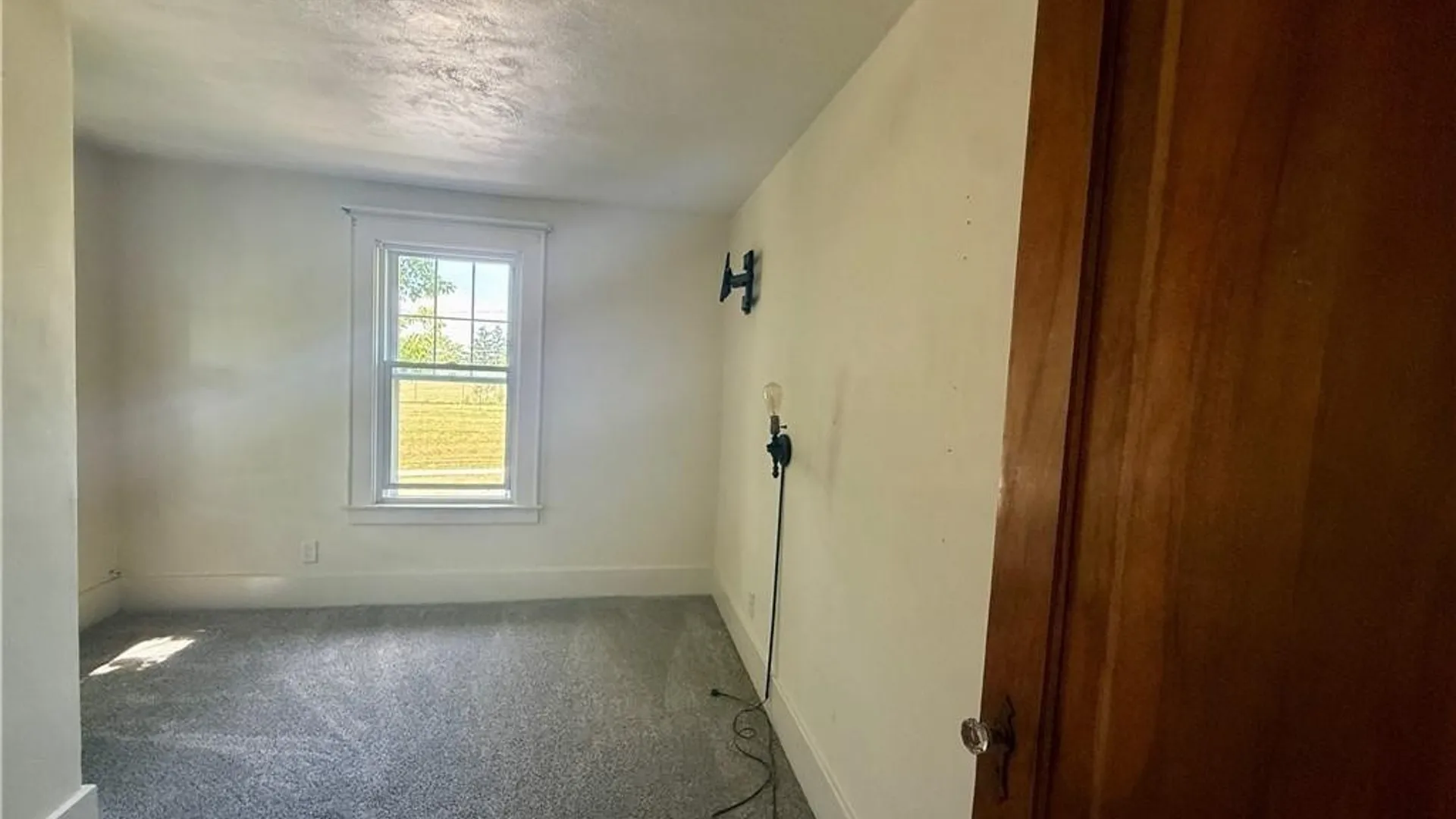 Property at 1038 Sunnycrest Road, Syracuse, NY 13206 35
