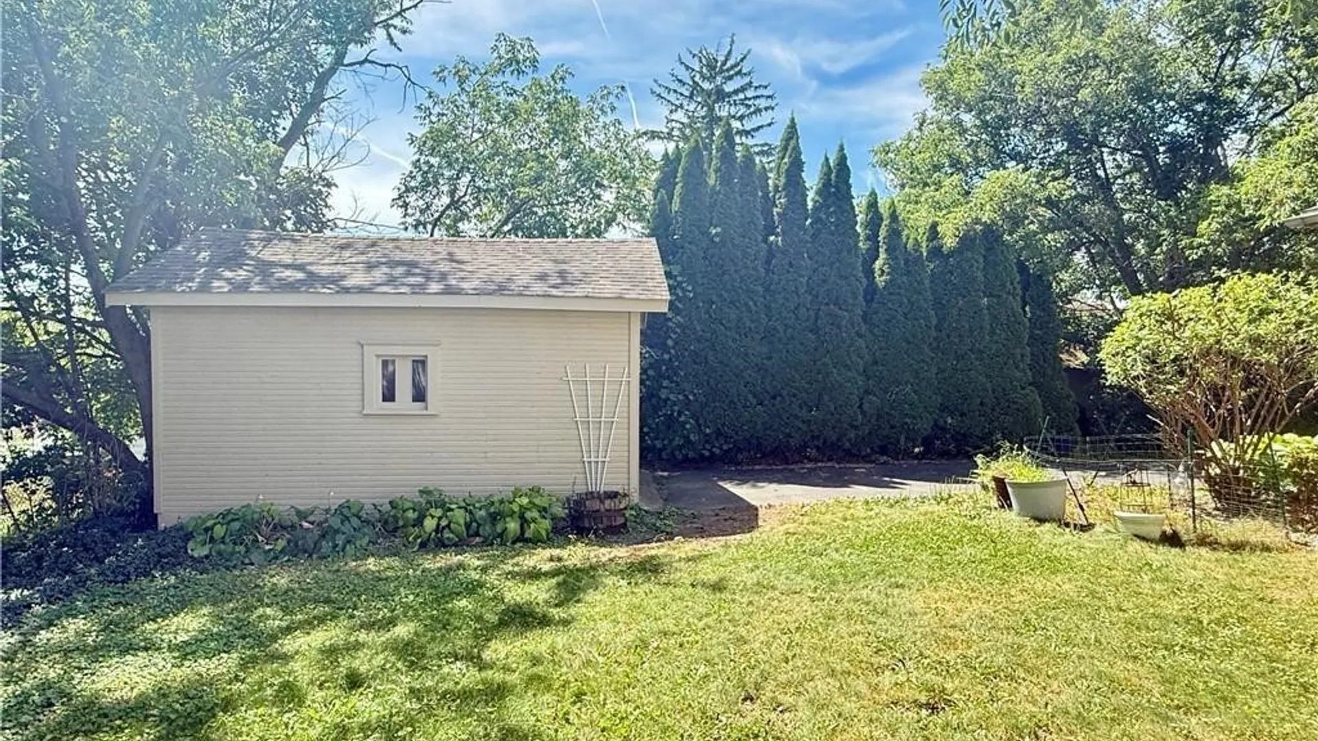 Property at 1038 Sunnycrest Road, Syracuse, NY 13206 6