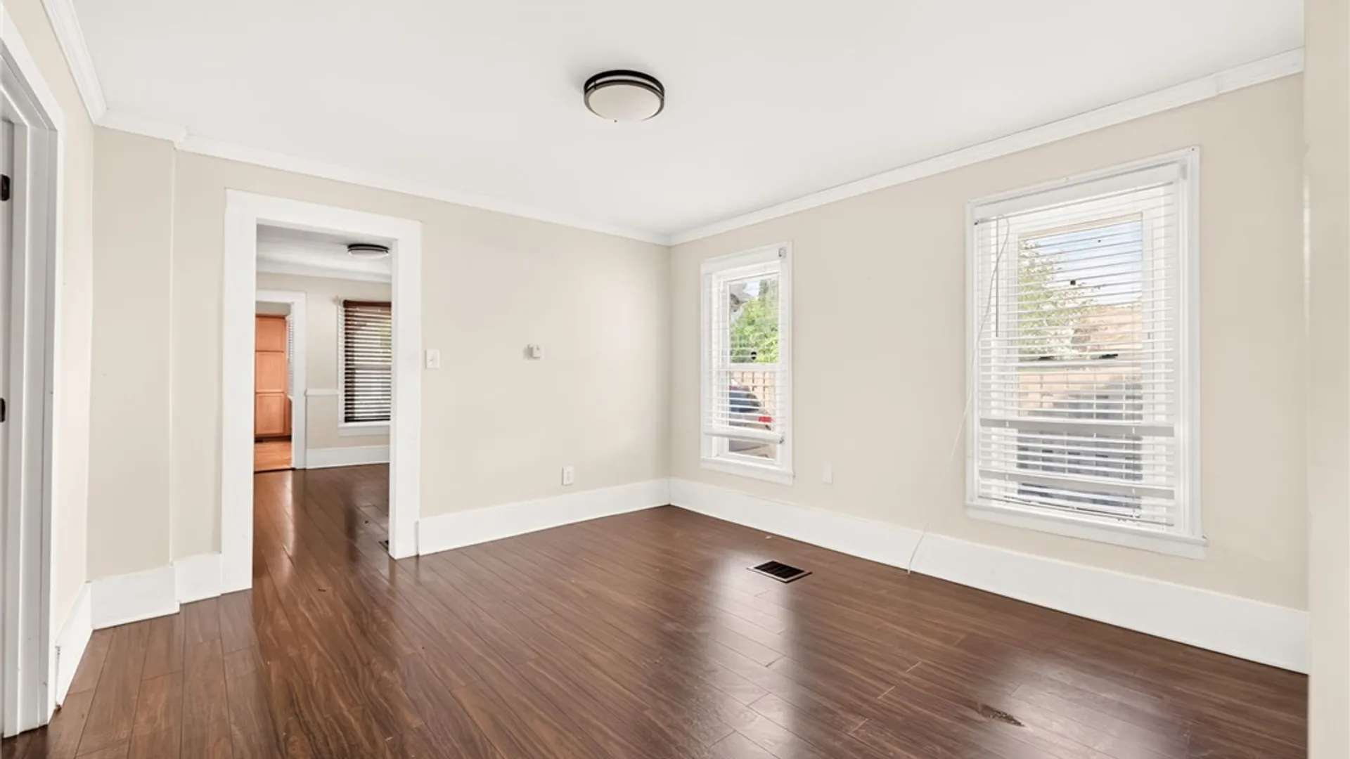 Property at 19 Waverly Place, Rochester, NY 14608 17