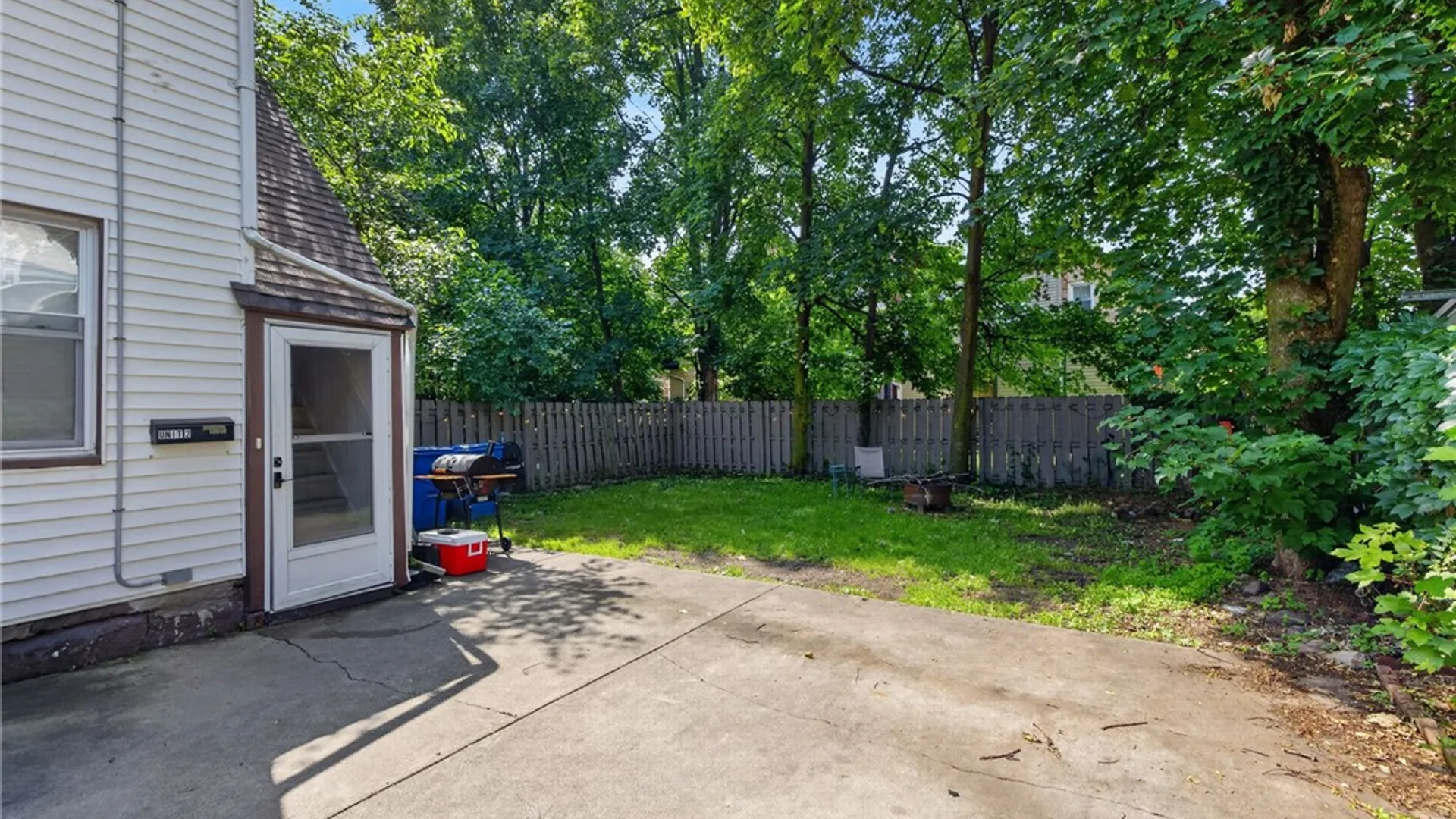 Property at 19 Waverly Place, Rochester, NY 14608 2