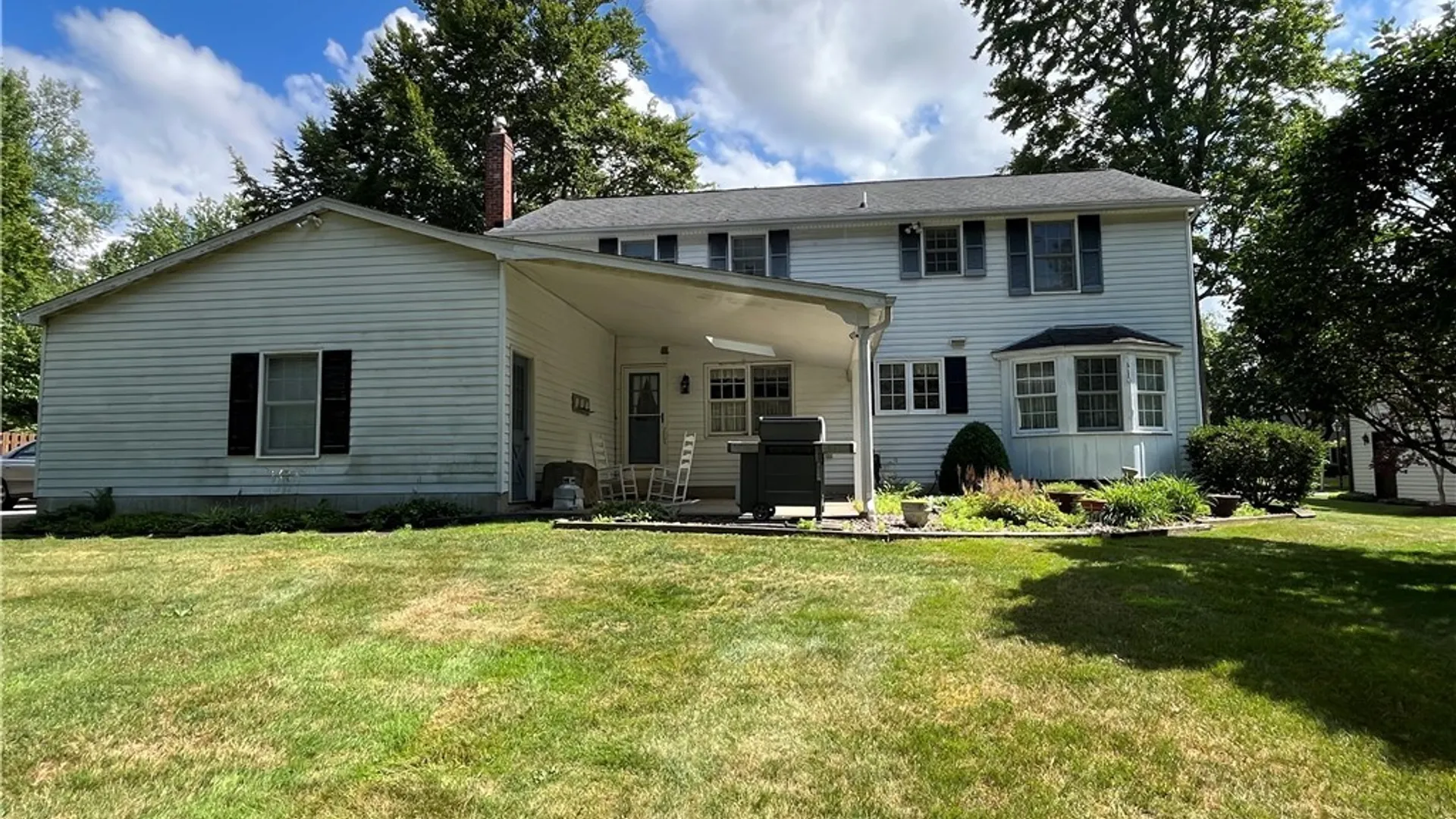 Property at 82 Deer Run, Amherst, NY 14221 2