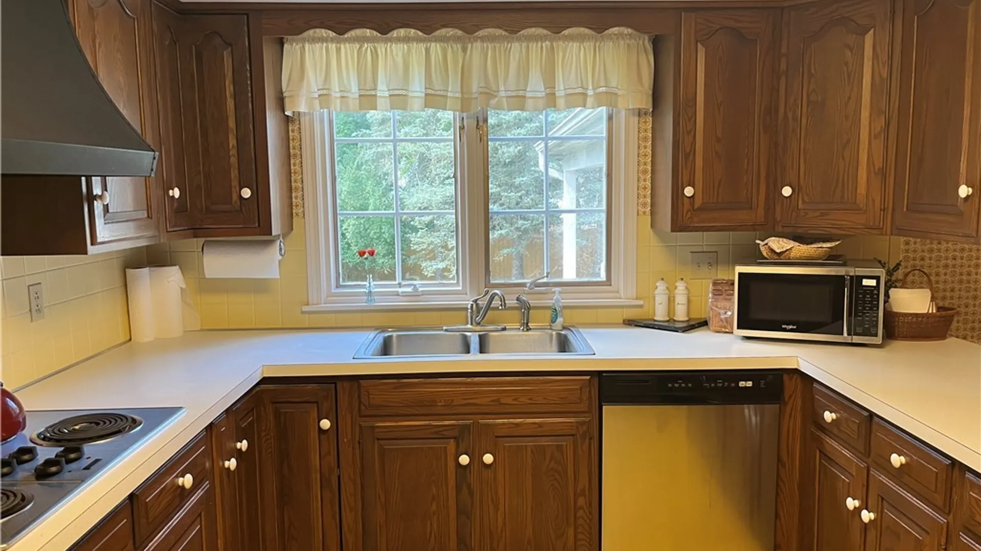 Property at 82 Deer Run, Amherst, NY 14221 5