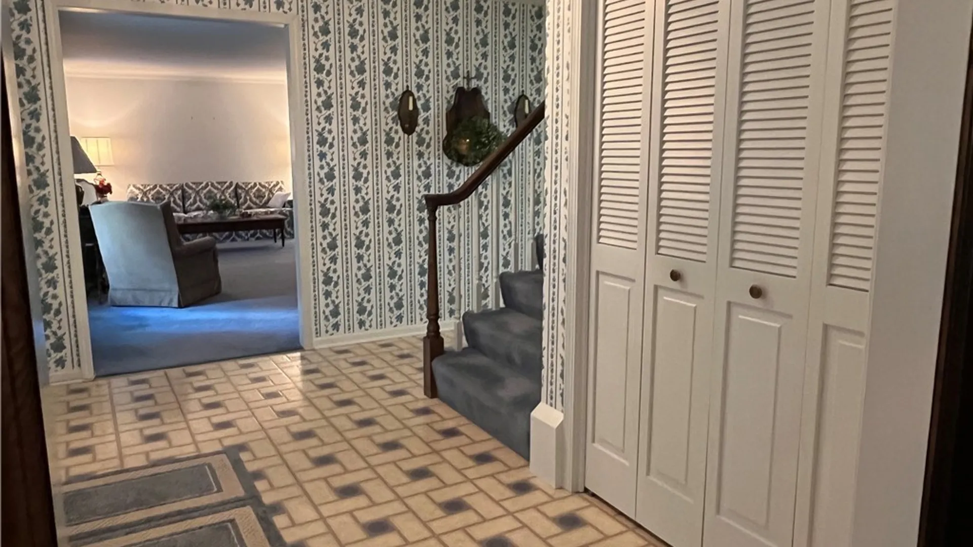 Property at 82 Deer Run, Amherst, NY 14221 11