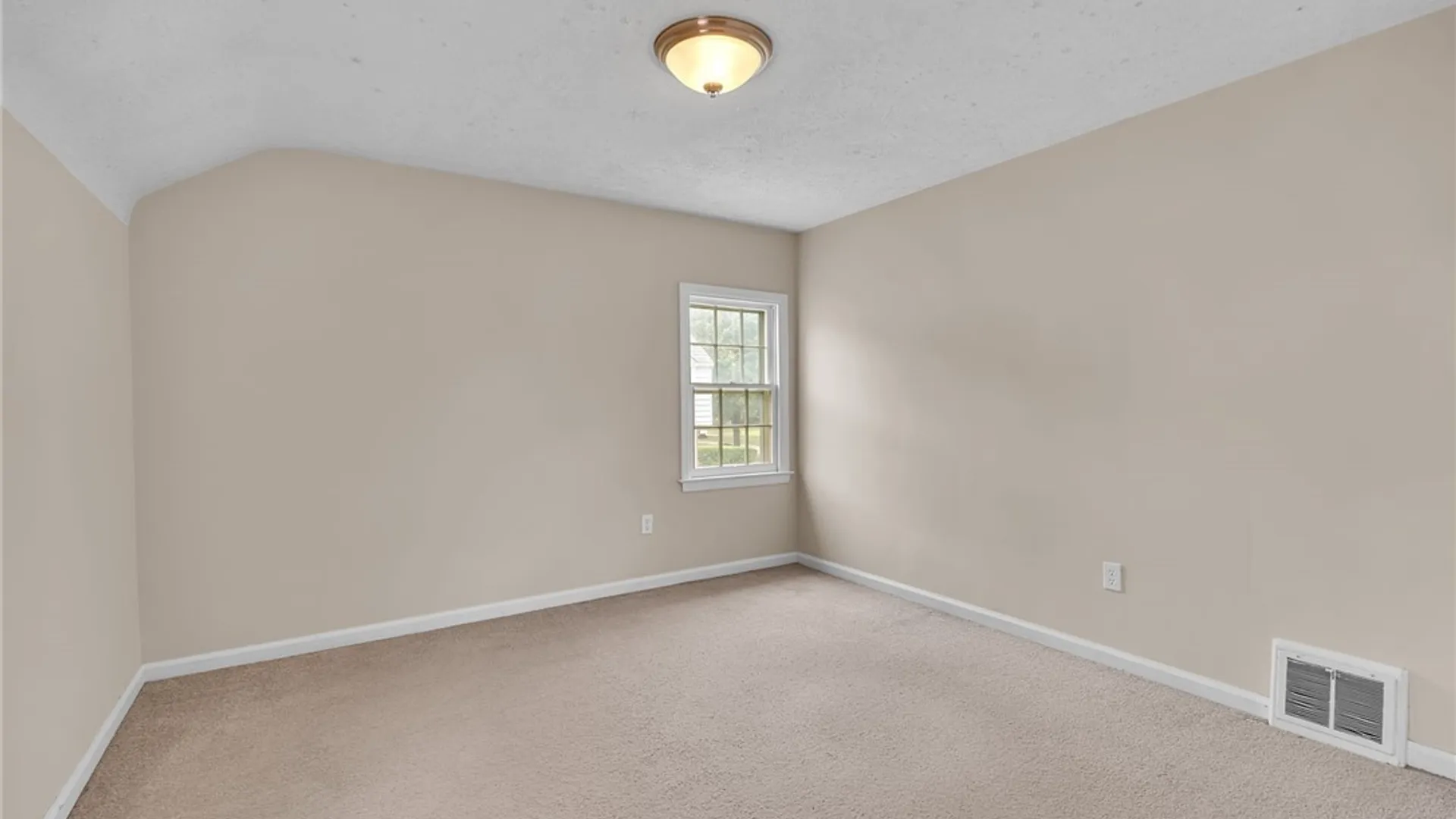 Property at 228 Kettering Drive, Tonawanda, NY 14223 19