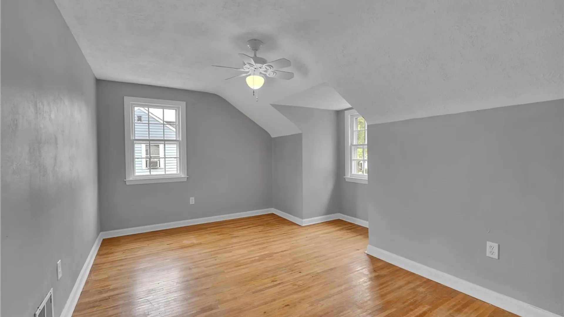 Property at 228 Kettering Drive, Tonawanda, NY 14223 27