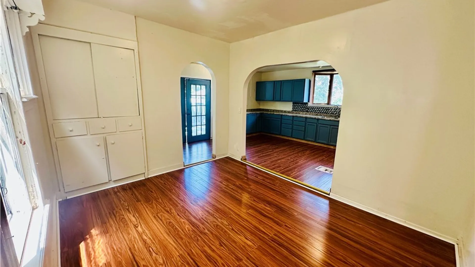 Property at 114 School Street, Buffalo, NY 14213 14