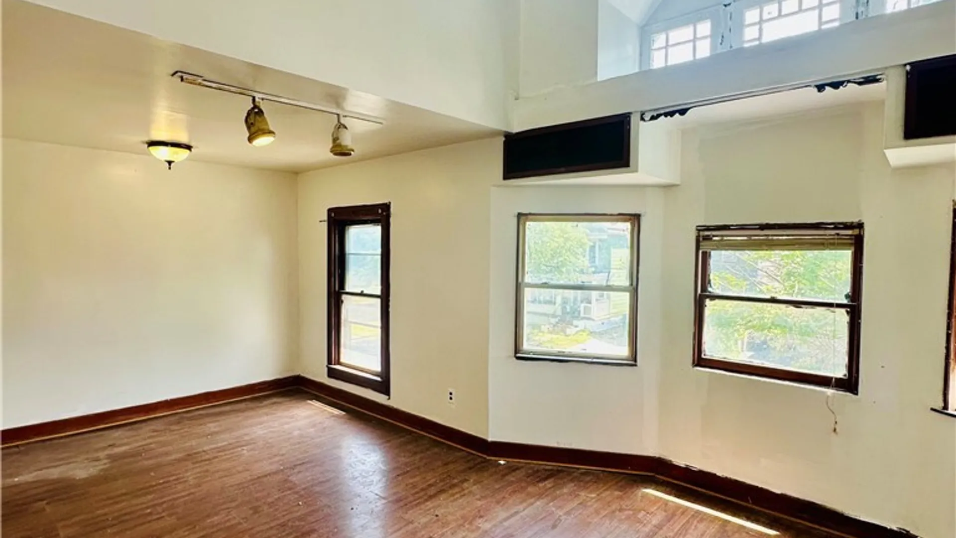 Property at 114 School Street, Buffalo, NY 14213 27
