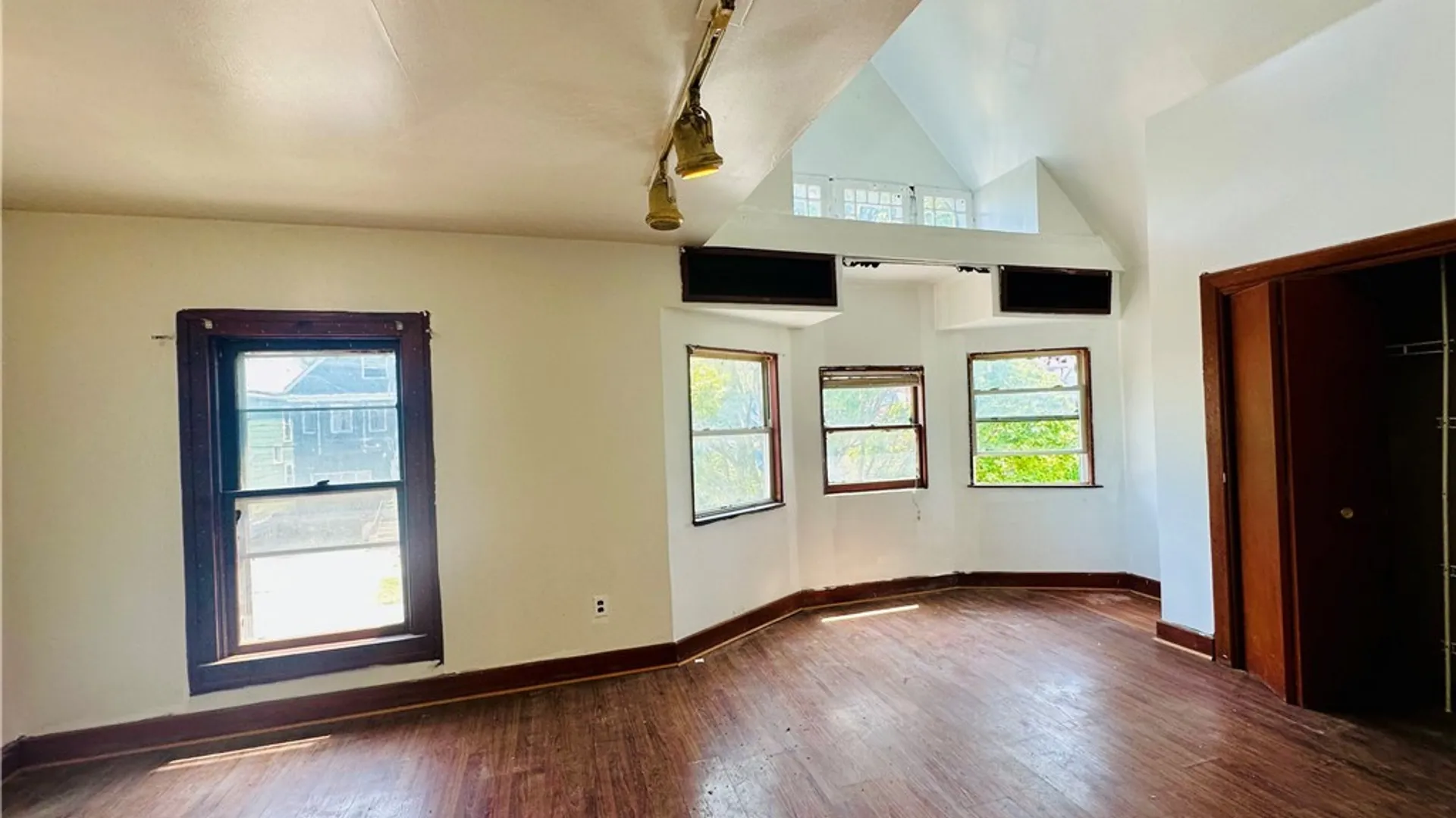 Property at 114 School Street, Buffalo, NY 14213 28