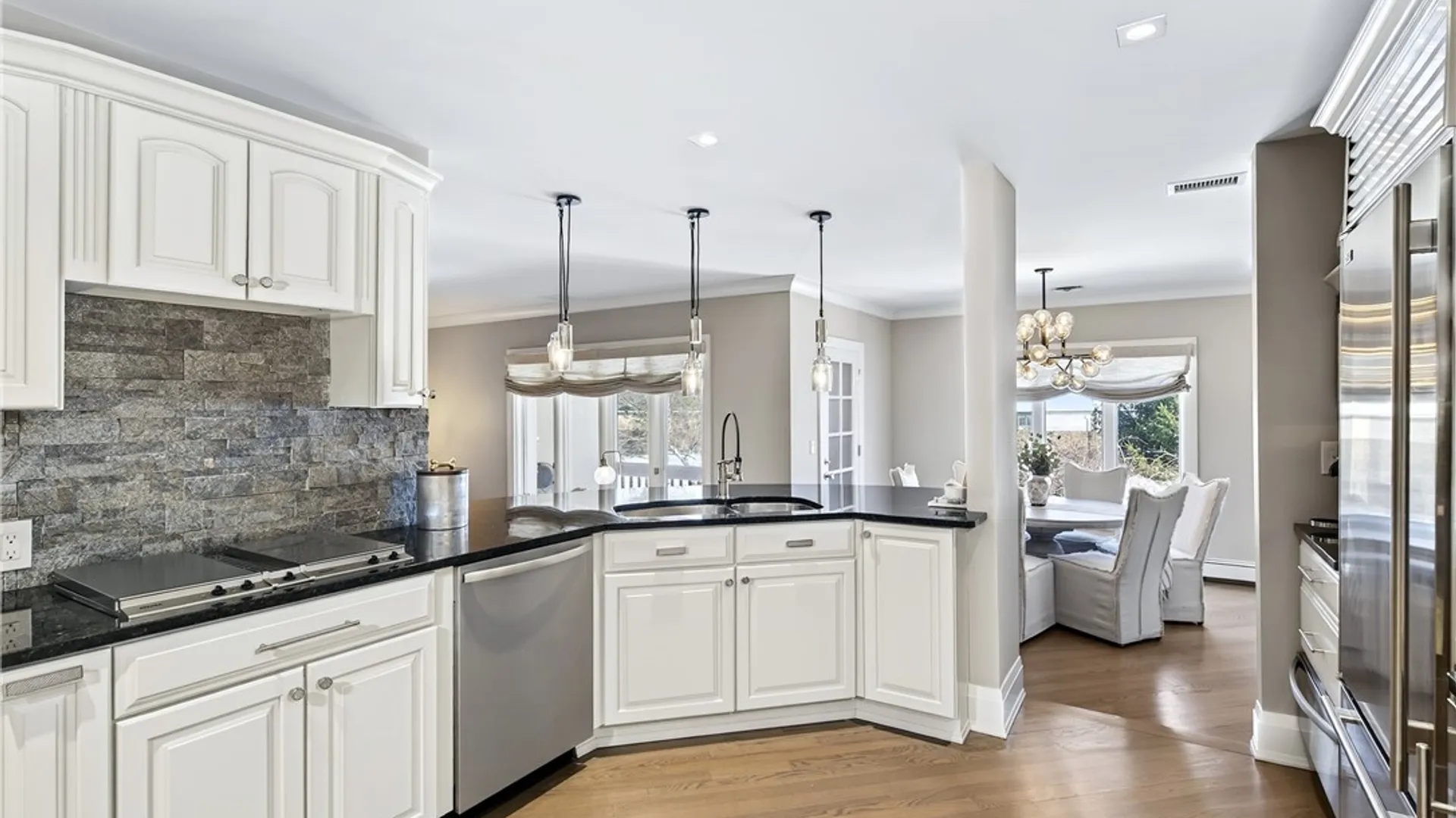 Property at 182 Castlebrooke Lane, Amherst, NY 14221 12
