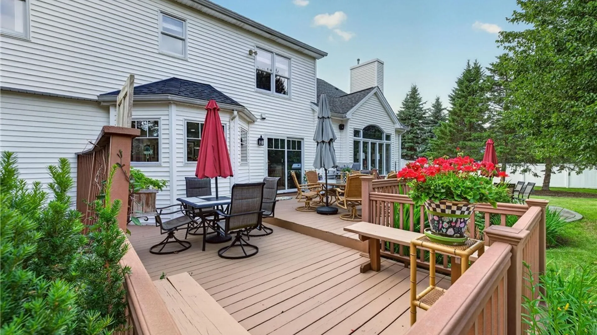 Property at 35 Norwood Lane, Orchard Park, NY 14127 38