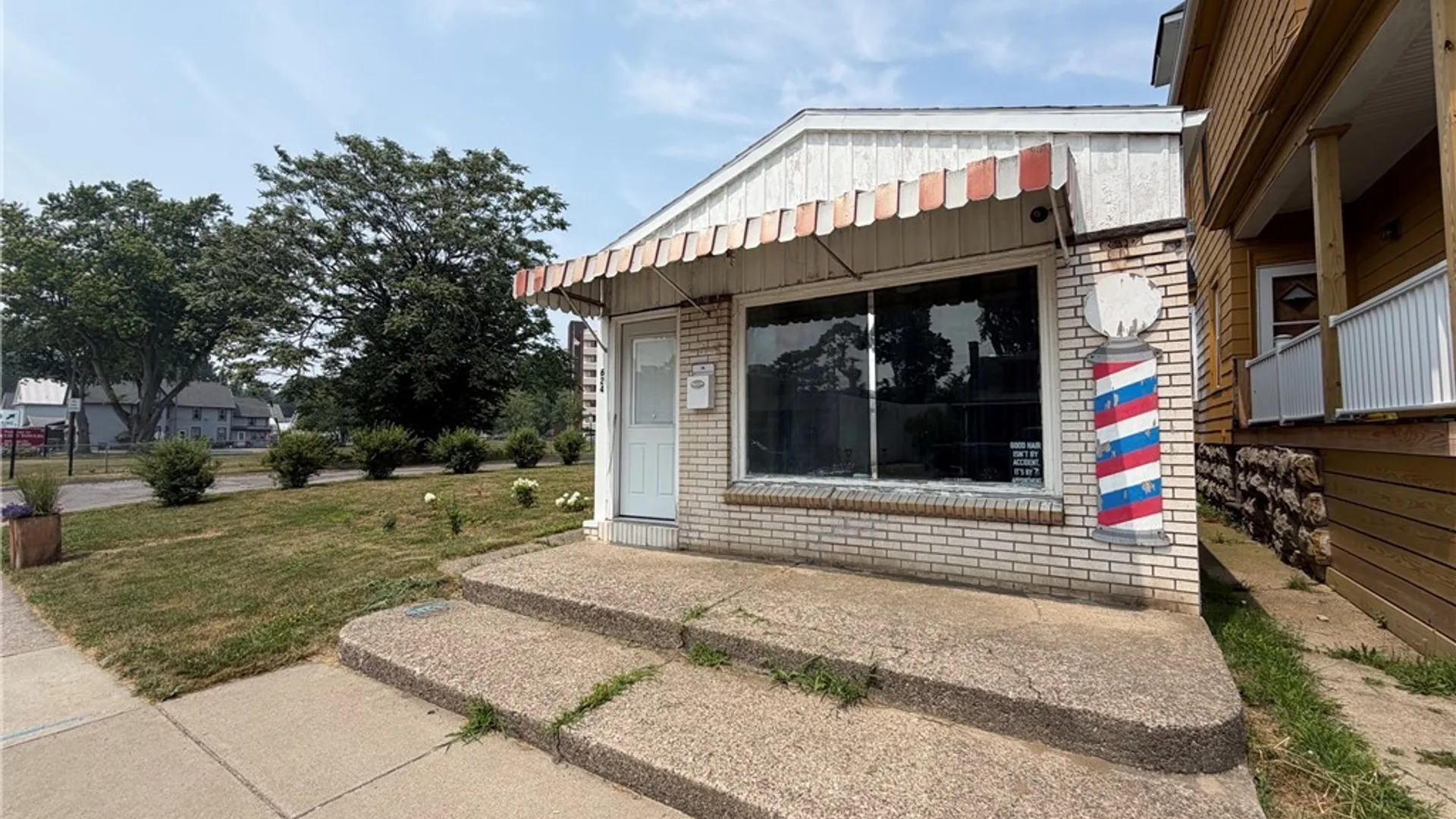 Property at 624 Ridge Road, Lackawanna, NY 14218 4