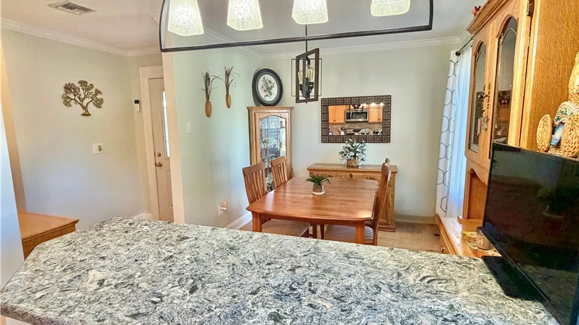 Property at 104 Harwinton Court, Camillus, NY 13031 10