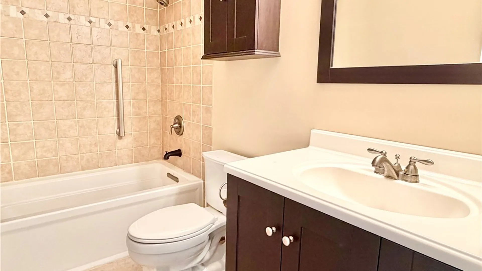 Property at 104 Harwinton Court, Camillus, NY 13031 18
