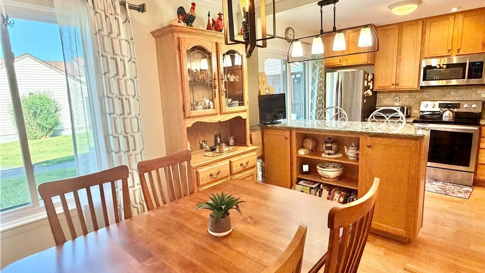 Property at 104 Harwinton Court, Camillus, NY 13031 8