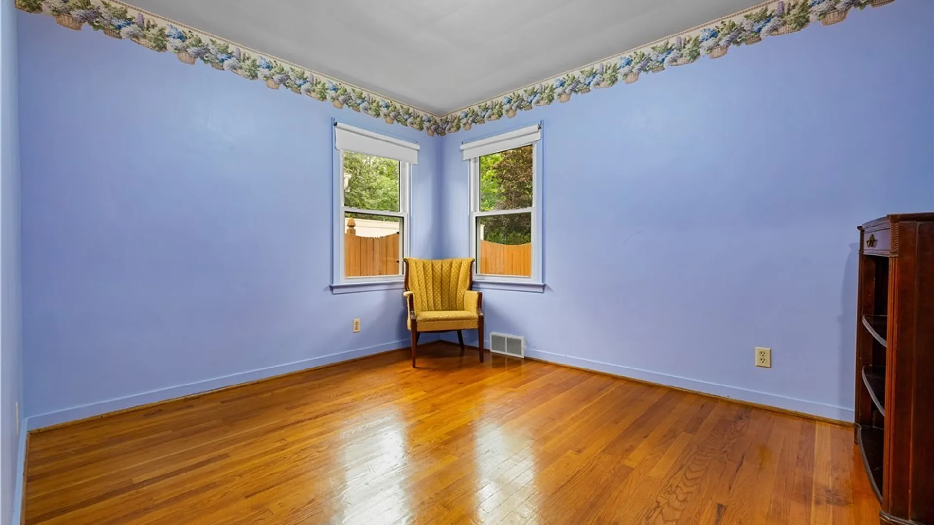 Property at 8 Parkway Place, New Hartford, NY 13413 15