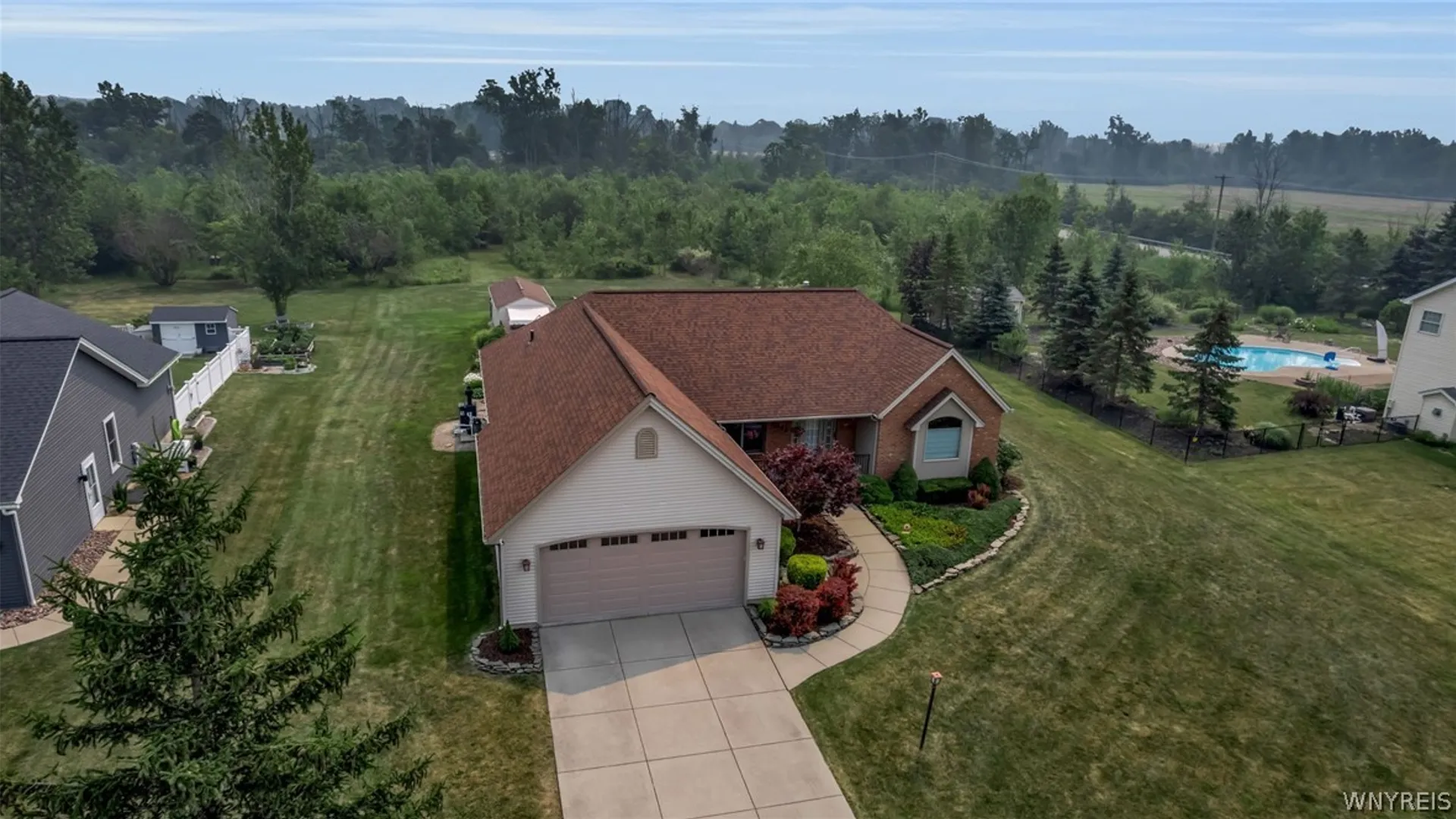 Property at 3921 Wildwing Drive, Wheatfield, NY 14120 2