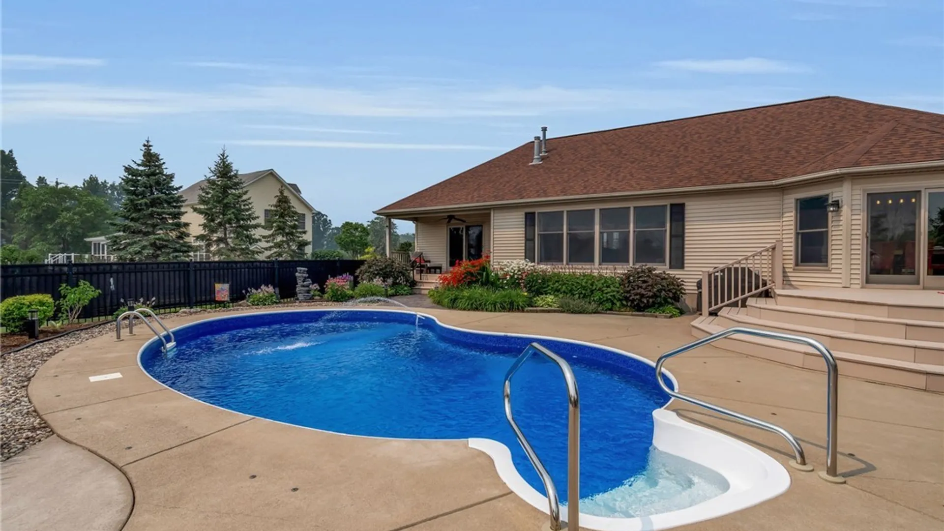 Property at 3921 Wildwing Drive, Wheatfield, NY 14120 36