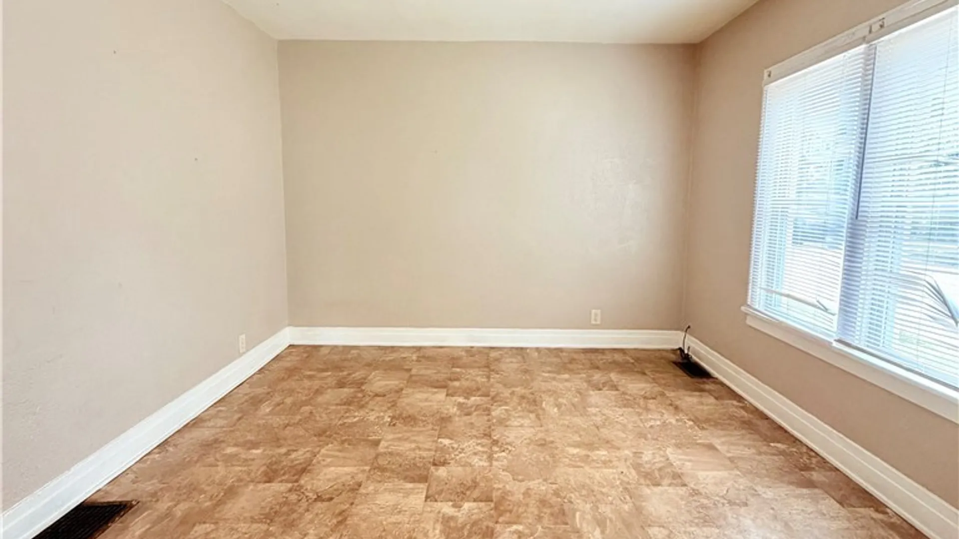 Property at 45 York Street, Buffalo, NY 14213 31