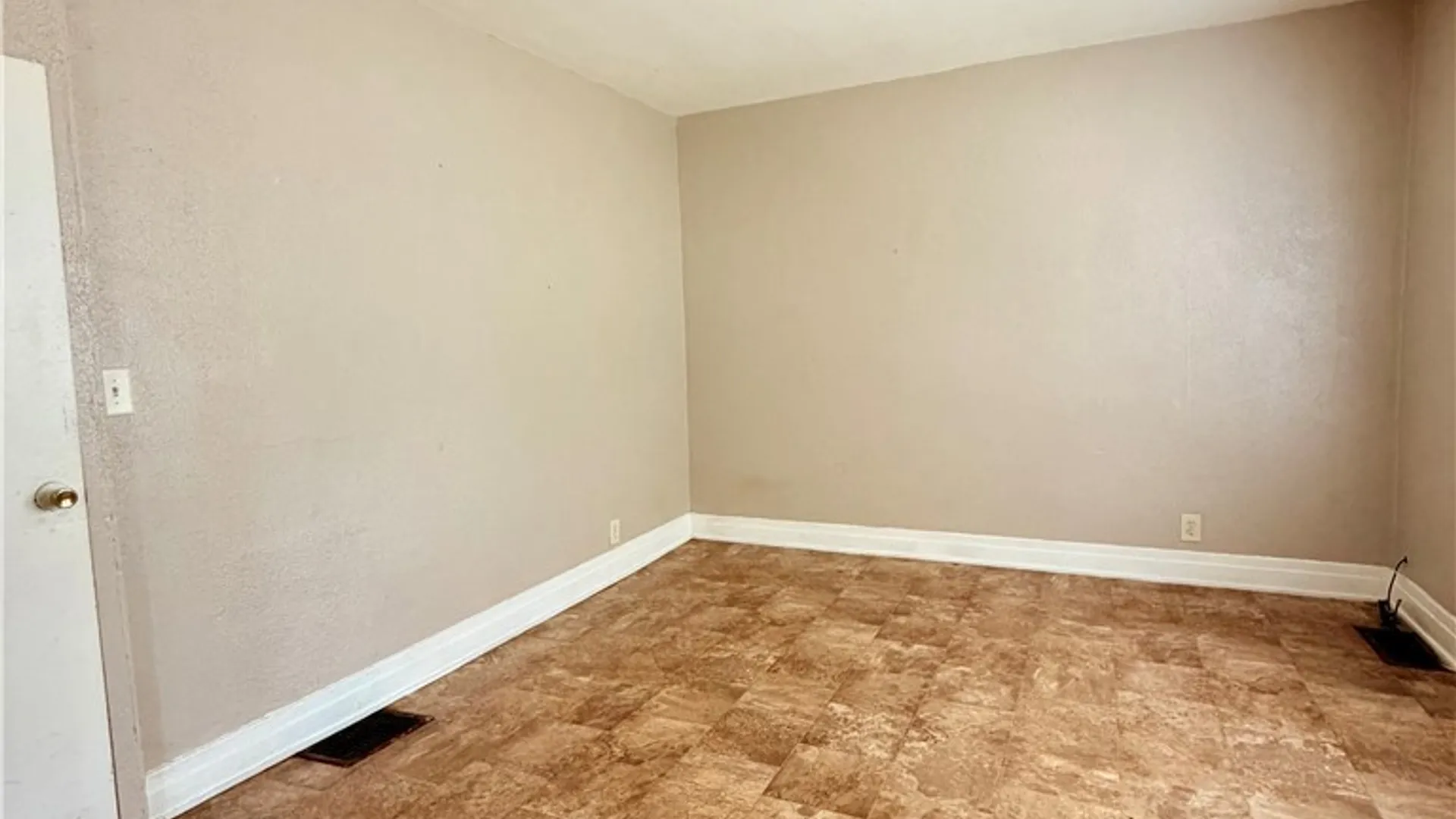 Property at 45 York Street, Buffalo, NY 14213 32
