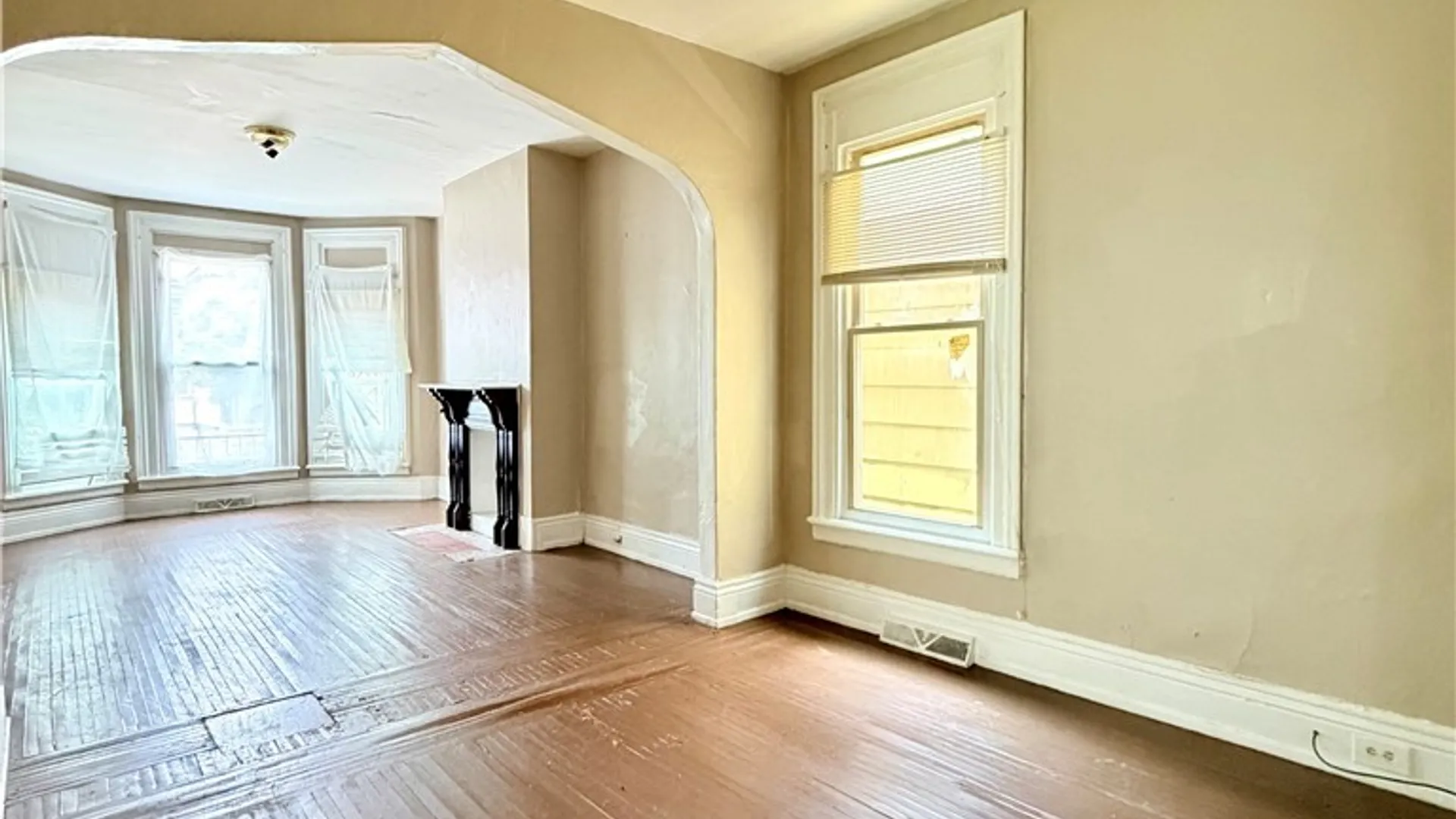 Property at 45 York Street, Buffalo, NY 14213 44