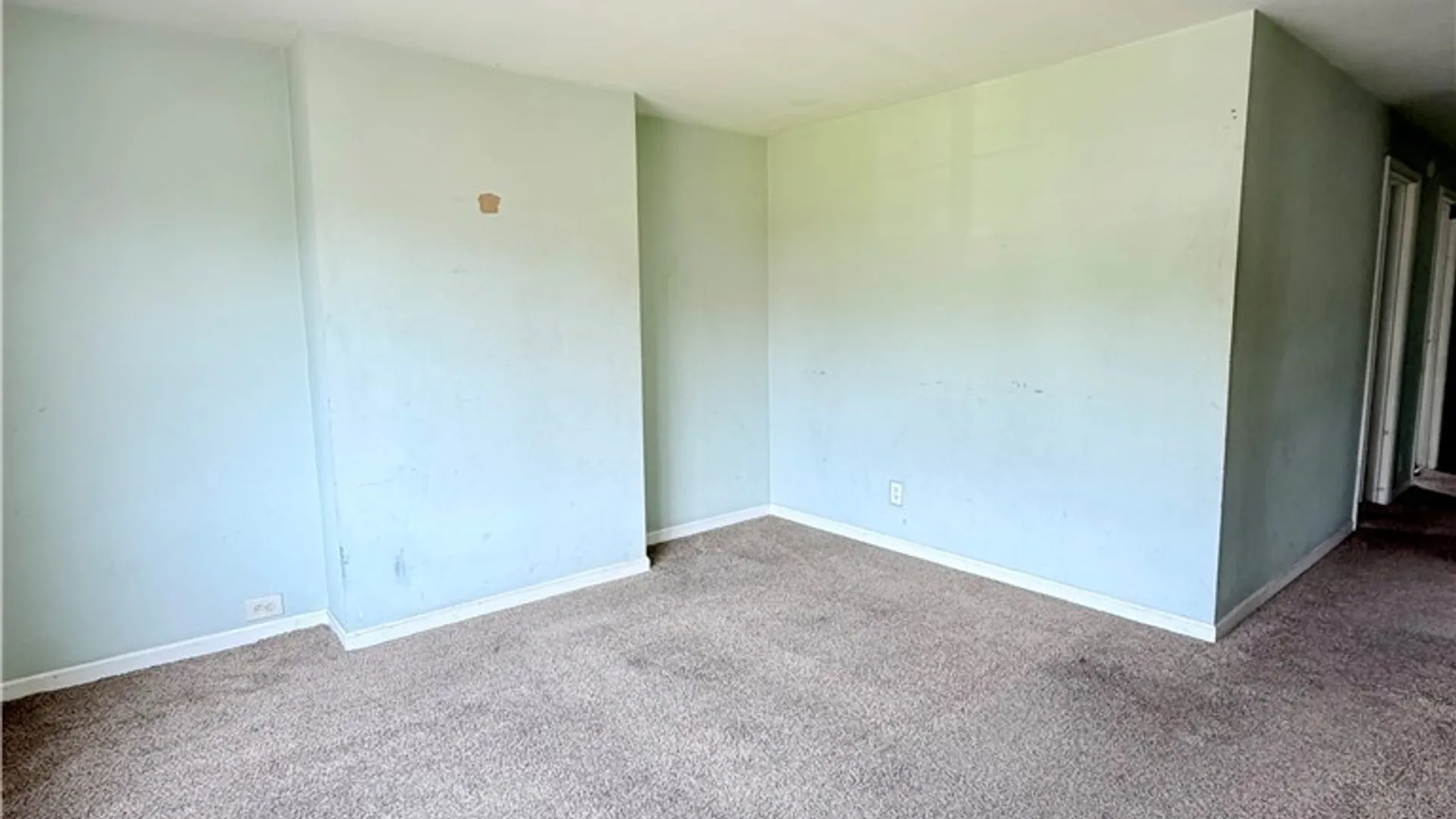 Property at 61 York Street, Buffalo, NY 14213 4