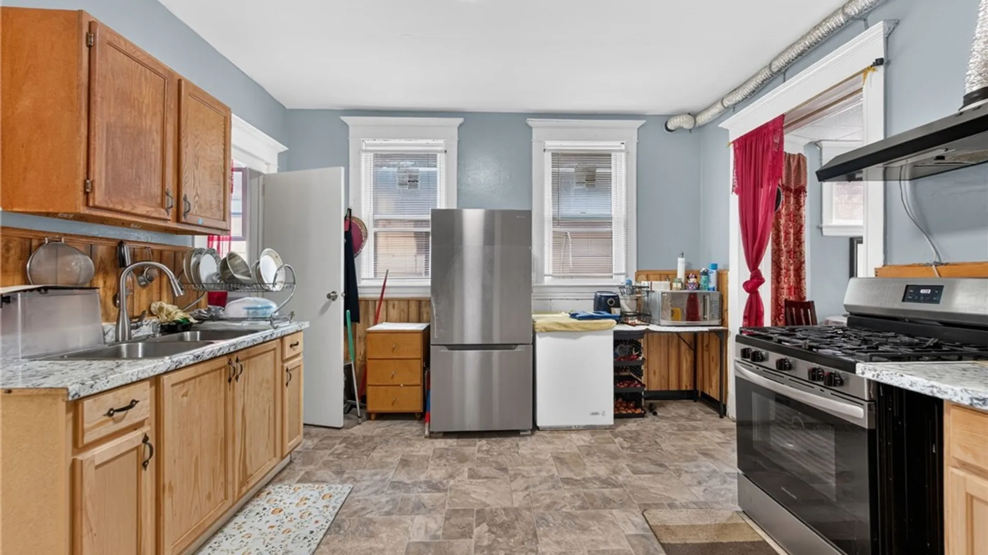 Property at 400 Winslow Avenue, Buffalo, NY 14211 16