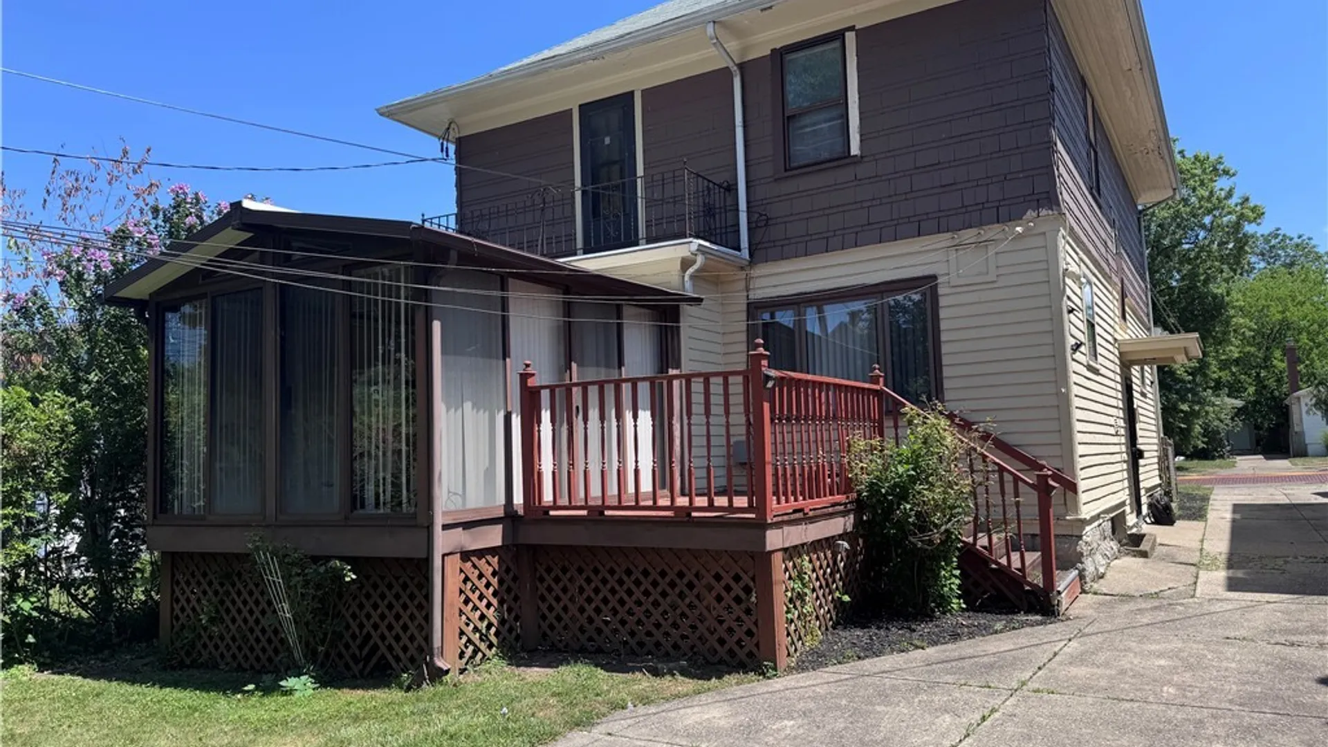 Property at 132 Niagara Falls Boulevard, Buffalo, NY 14214 6