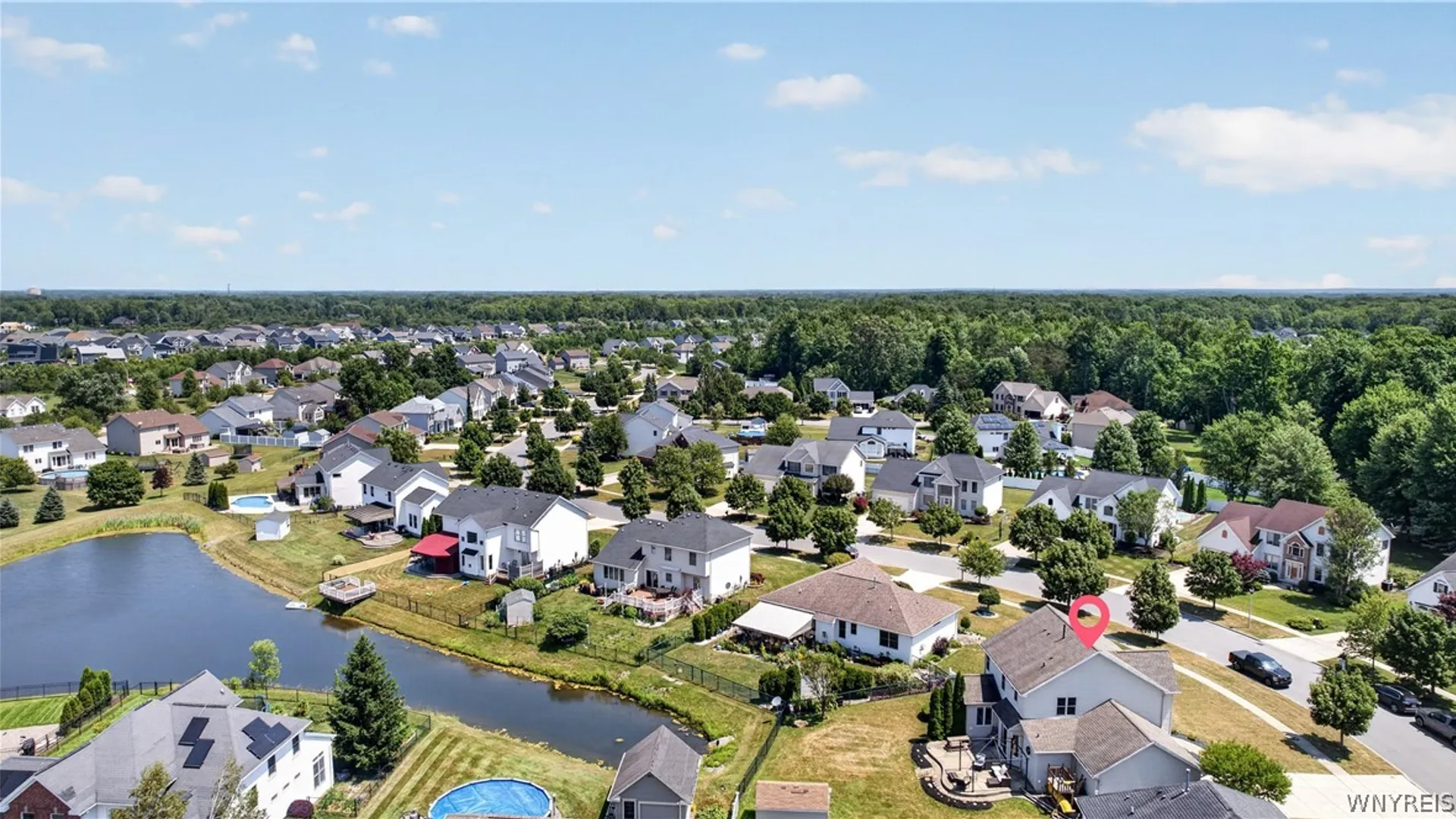 Property at 28 Apple Blossom Boulevard, Lancaster, NY 14086 46