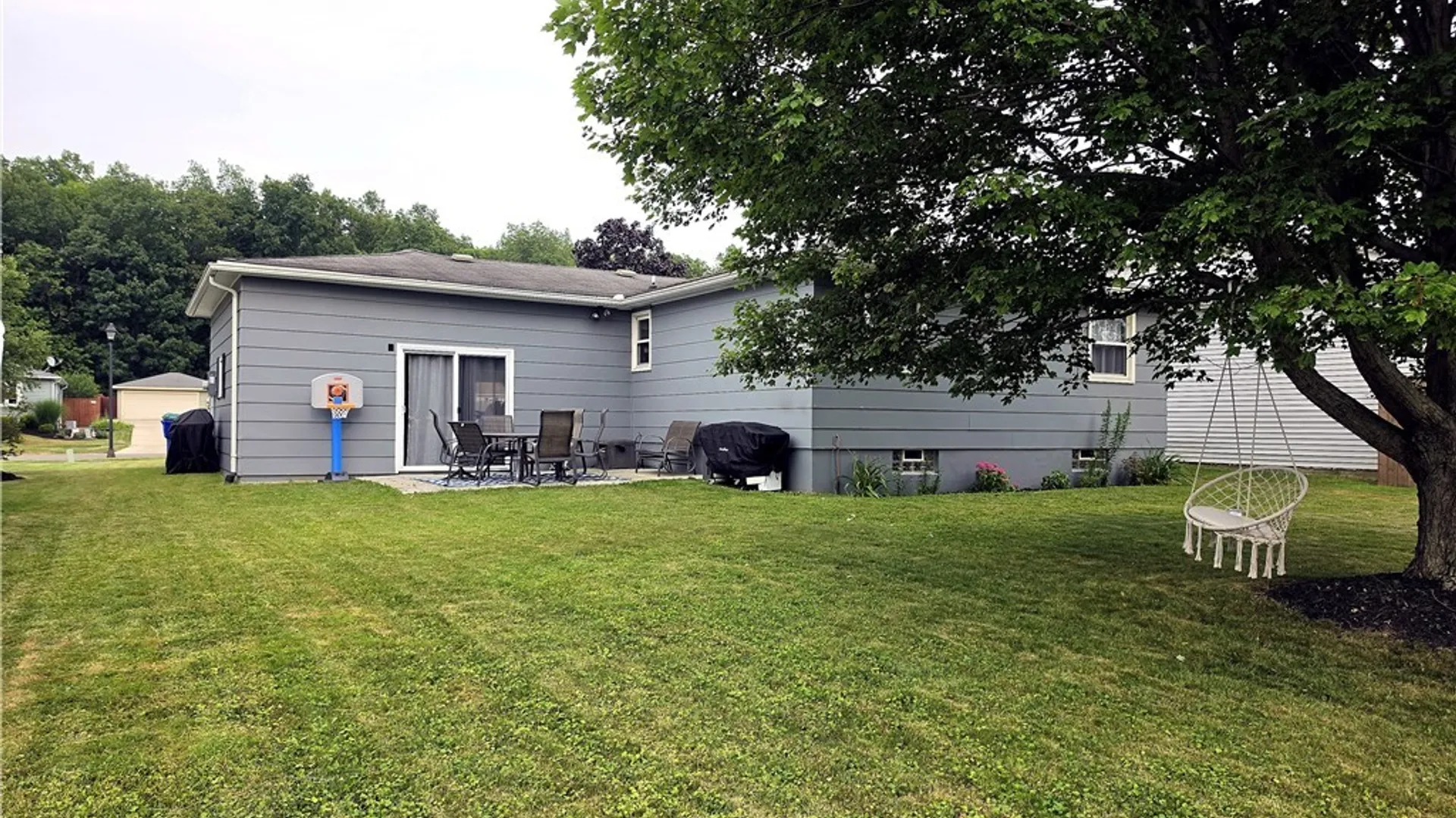 Property at 4374 Robin Lane, Hamburg, NY 14075 24