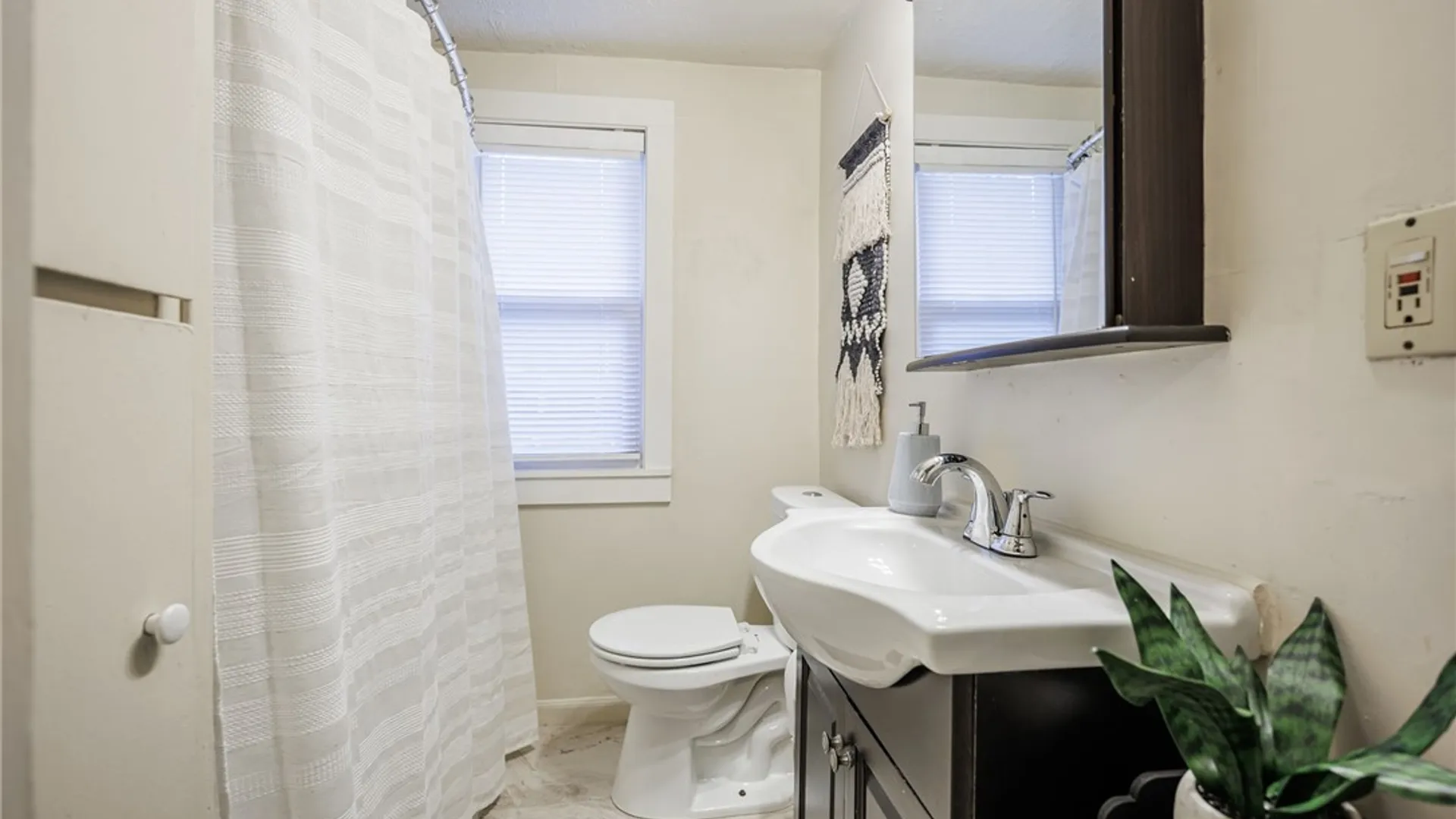 Property at 77 Boxart Street, Rochester, NY 14612 23